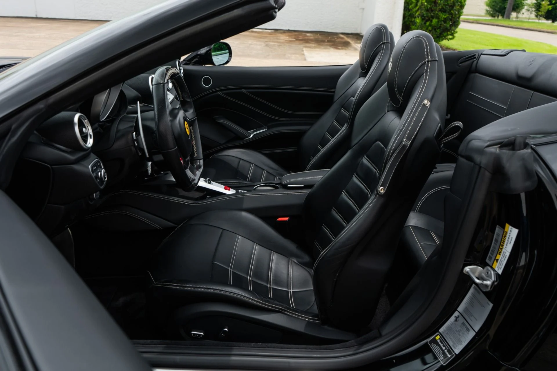 mph005_2911439910_Used_2018_Ferrari_California_T_1781897597_0a2287b1ac