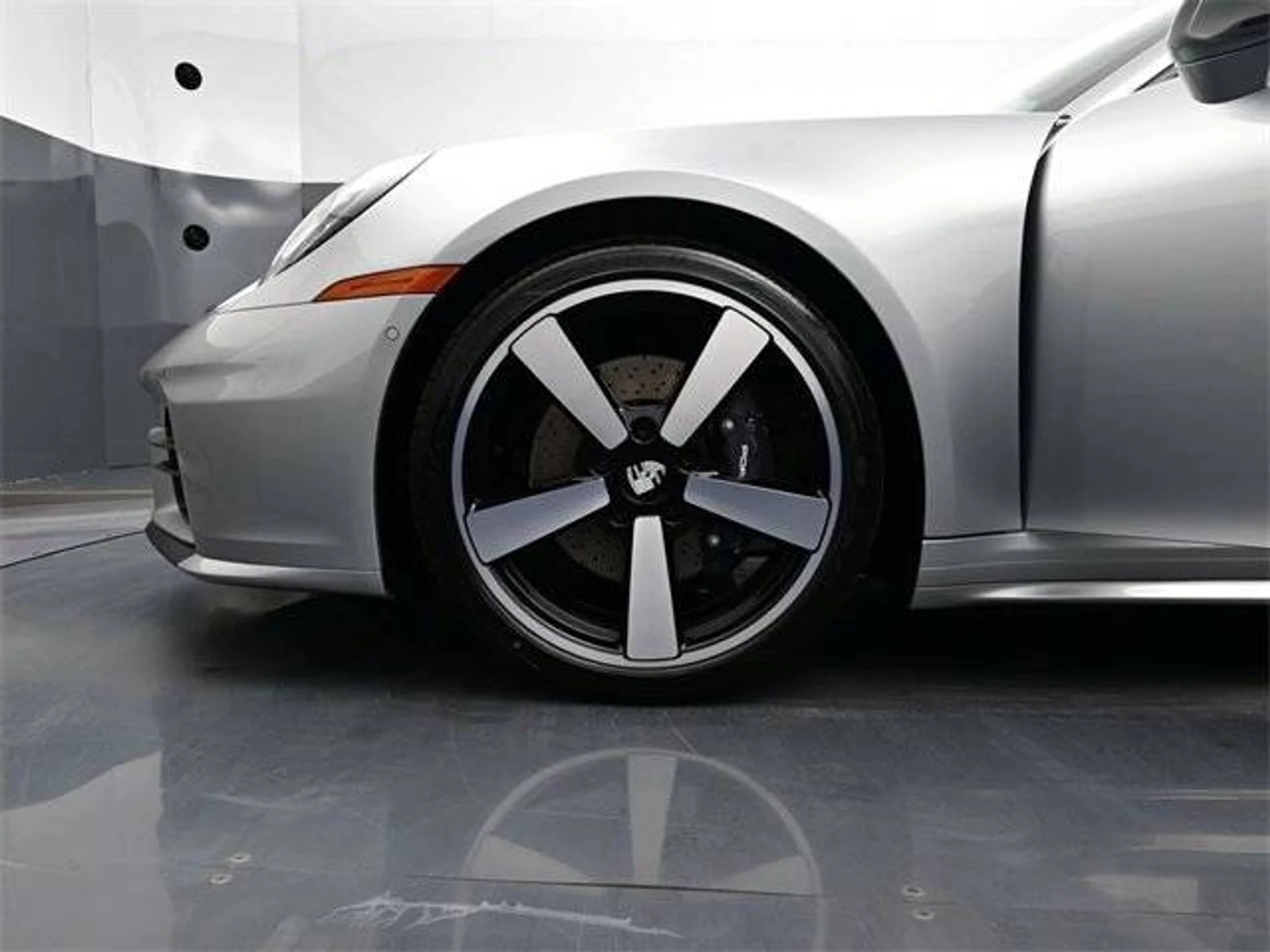 mph005_2912554994_bf452d5b3c64753bc1f4cc50e1340a23x_74745590e6