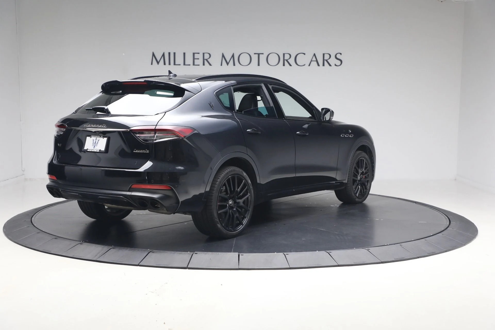 mph005_2924329591_Used_2023_Maserati_Levante_Modena_S_1779288060_bcb9a91896