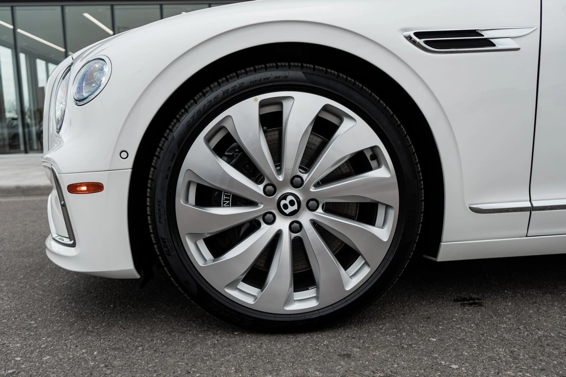 mph005_2932365749_a85ac2ee_e05c_40fb_a918_081de2508033_864a175e03