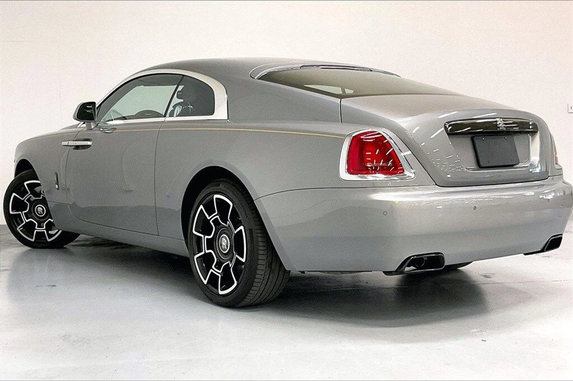 mph005_2932725808_f51094073838f829e03dc333fbf372c6x_ed213435d5