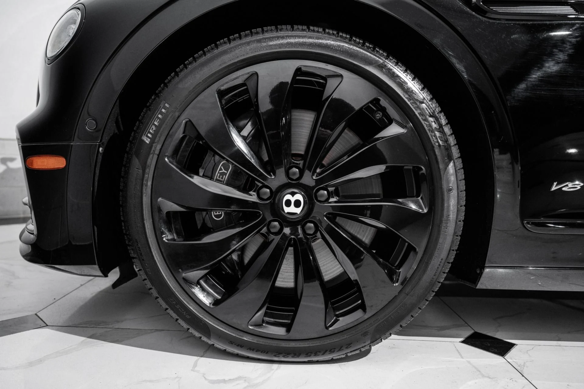 mph005_2935701773_Used_2022_Bentley_Flying_Spur_V8_1761057059_28cccdcd5d