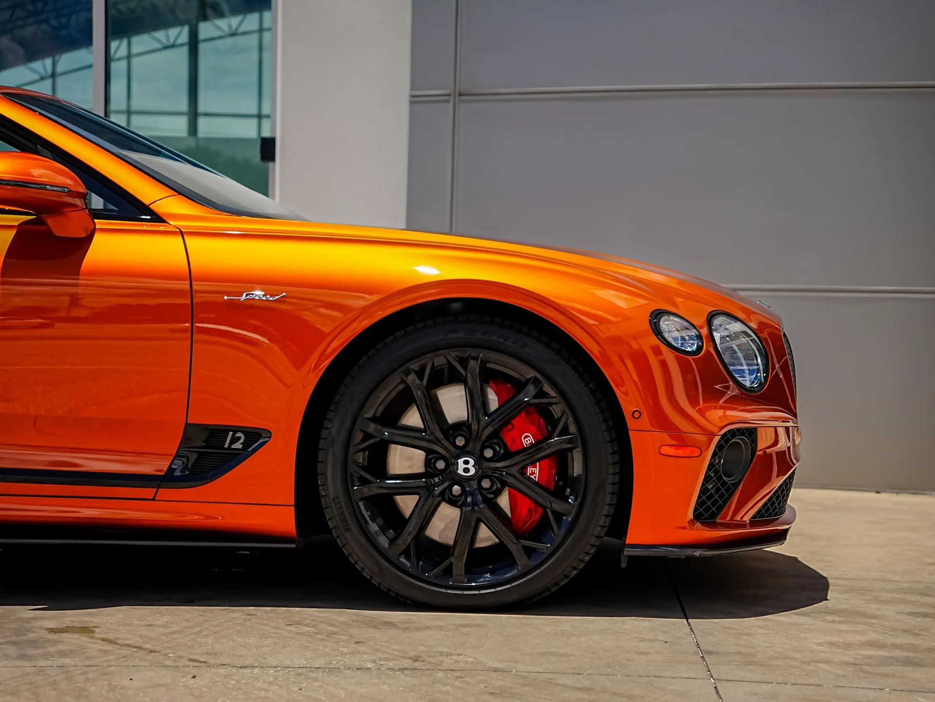 mph005_2938612903_Hi_Tech_Luxury_Imports_LLC_SCBDT_4_ZG_2_PC_008421_image_5_60fc3939ff