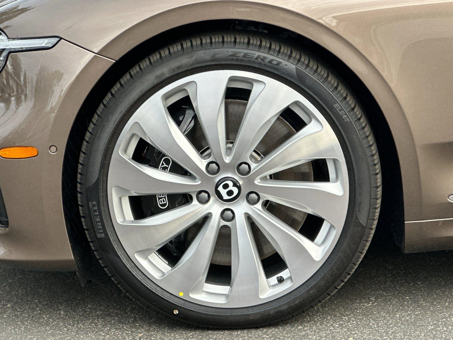 mph005_294267218_New_2026_Bentley_Continental_GTC_1772028502_6148dbce0d