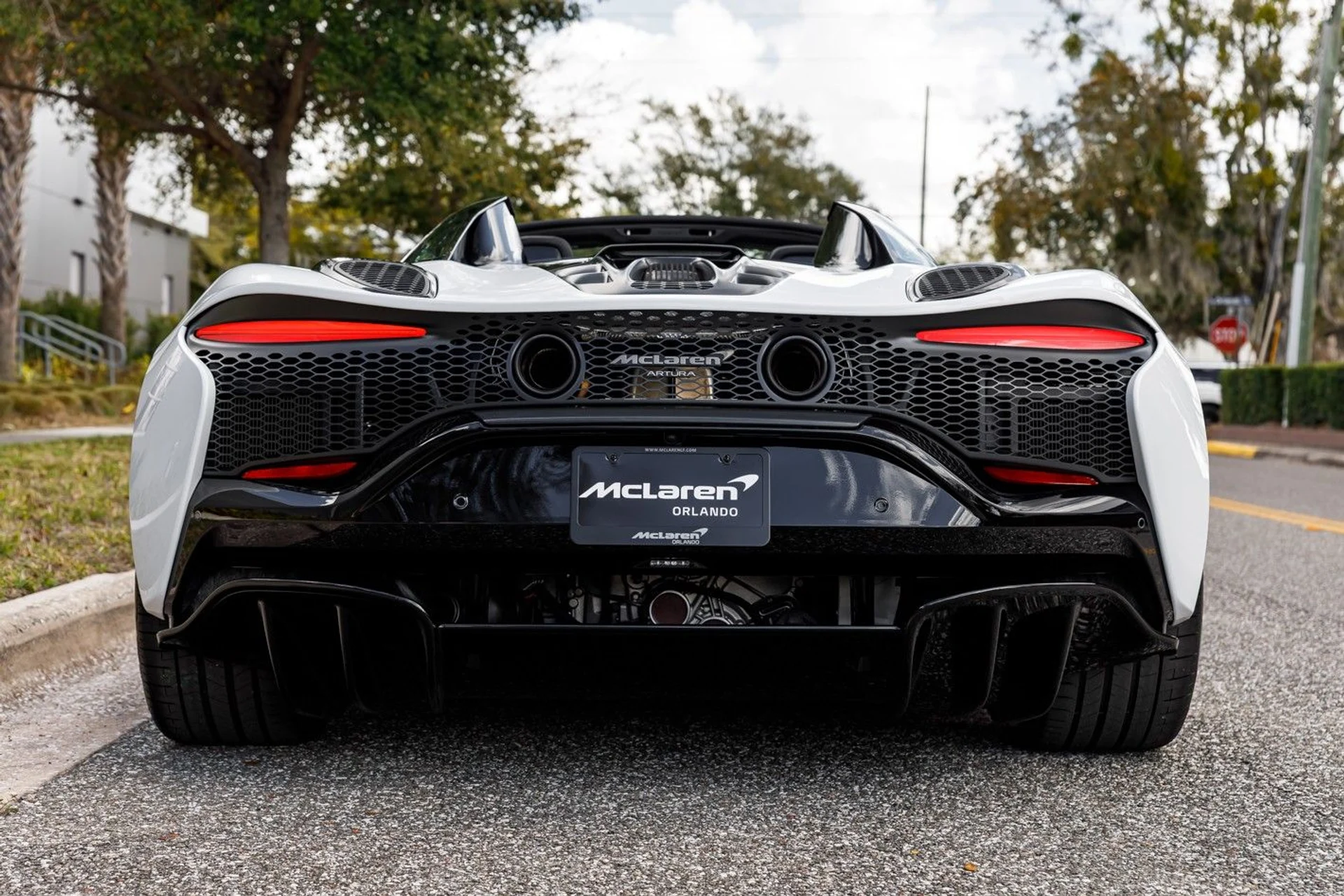 mph005_2947580244_658_p6_l_57c156dcaf