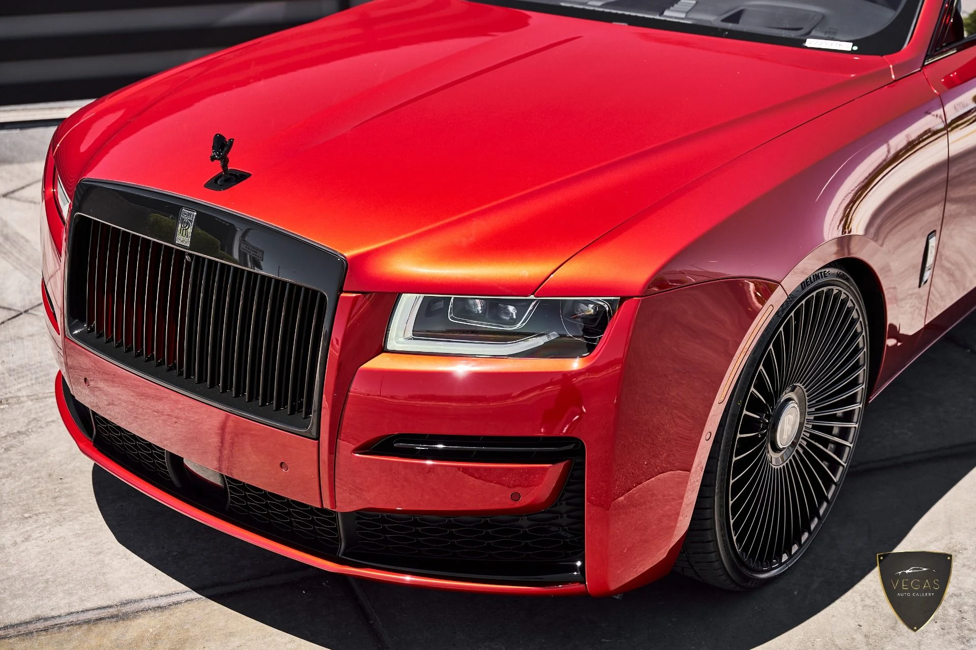 mph005_2948692313_Used_2024_Rolls_Royce_Ghost_Base_1782519224_fc00349db4