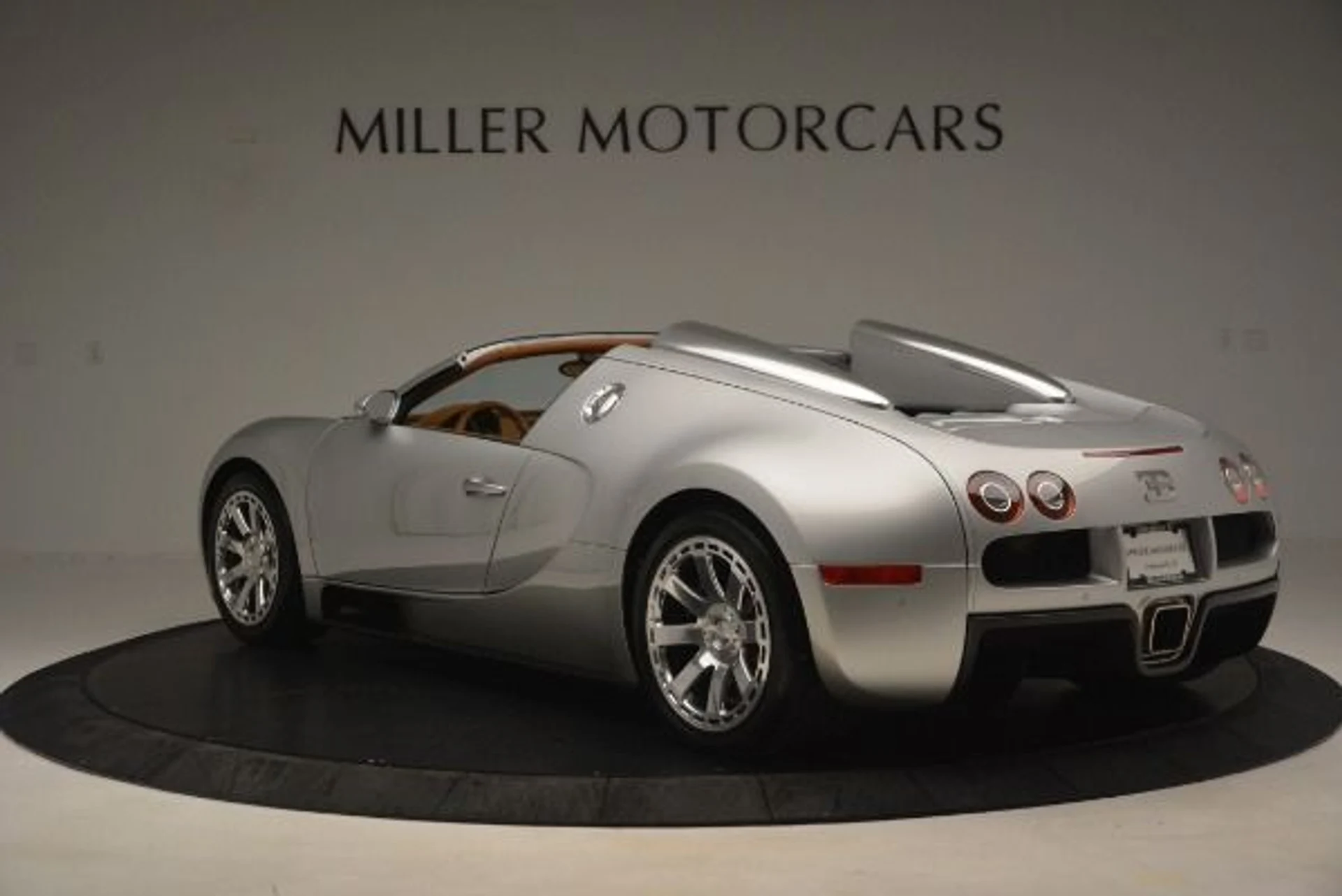 mph005_295298365_Used_2010_Bugatti_Veyron_164_Grand_Sport_3e3324682a