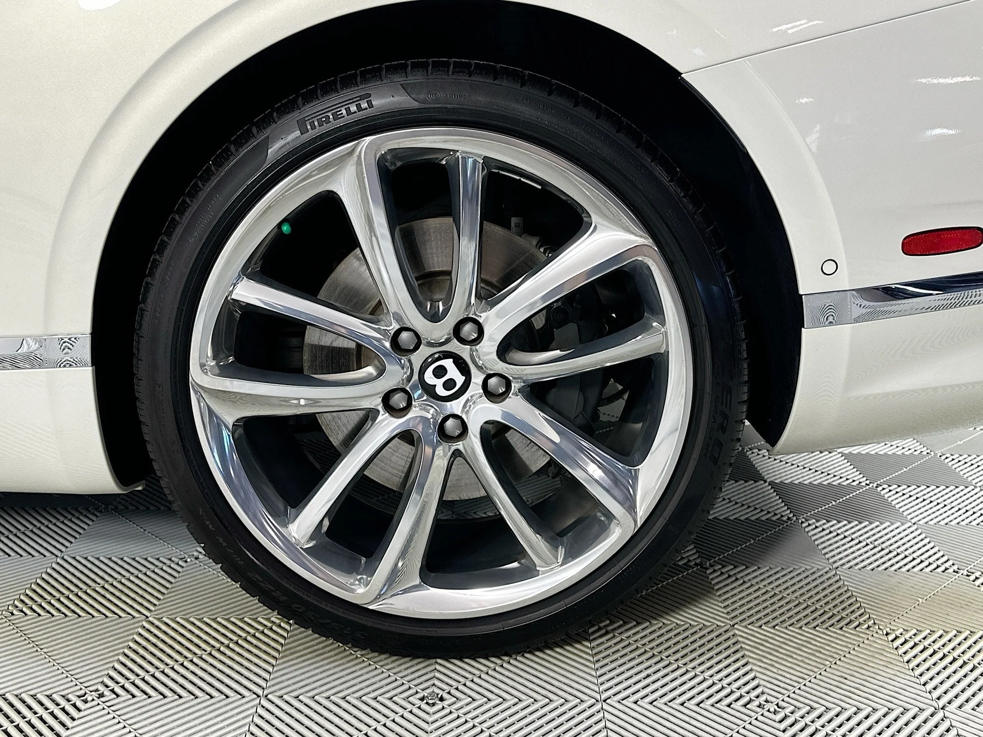 mph005_2954732494_6_613f221dfe