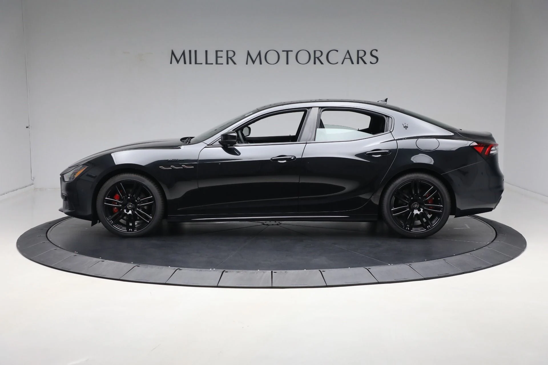 mph005_2956097040_New_2024_Maserati_Ghibli_Modena_Ultima_Q4_e8e2a5344f
