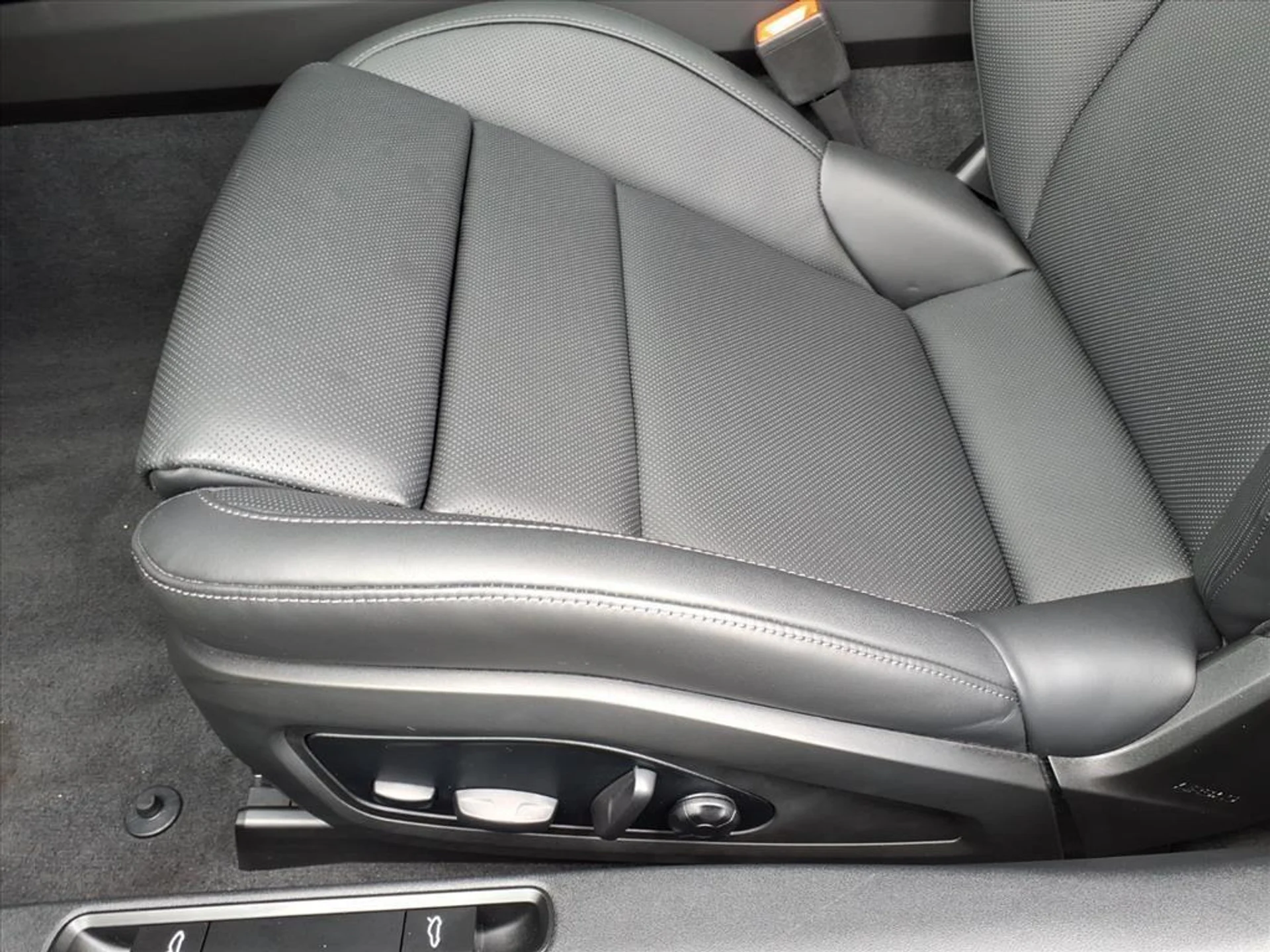 mph005_2958655589_e968eee69db74ba84af15701a98a2eca_c642fc9dc8