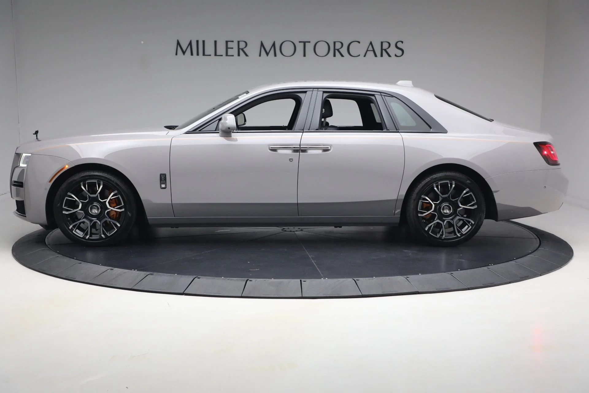 mph005_2963755069_Used_2023_Rolls_Royce_Black_Badge_Ghost_e072c8896b