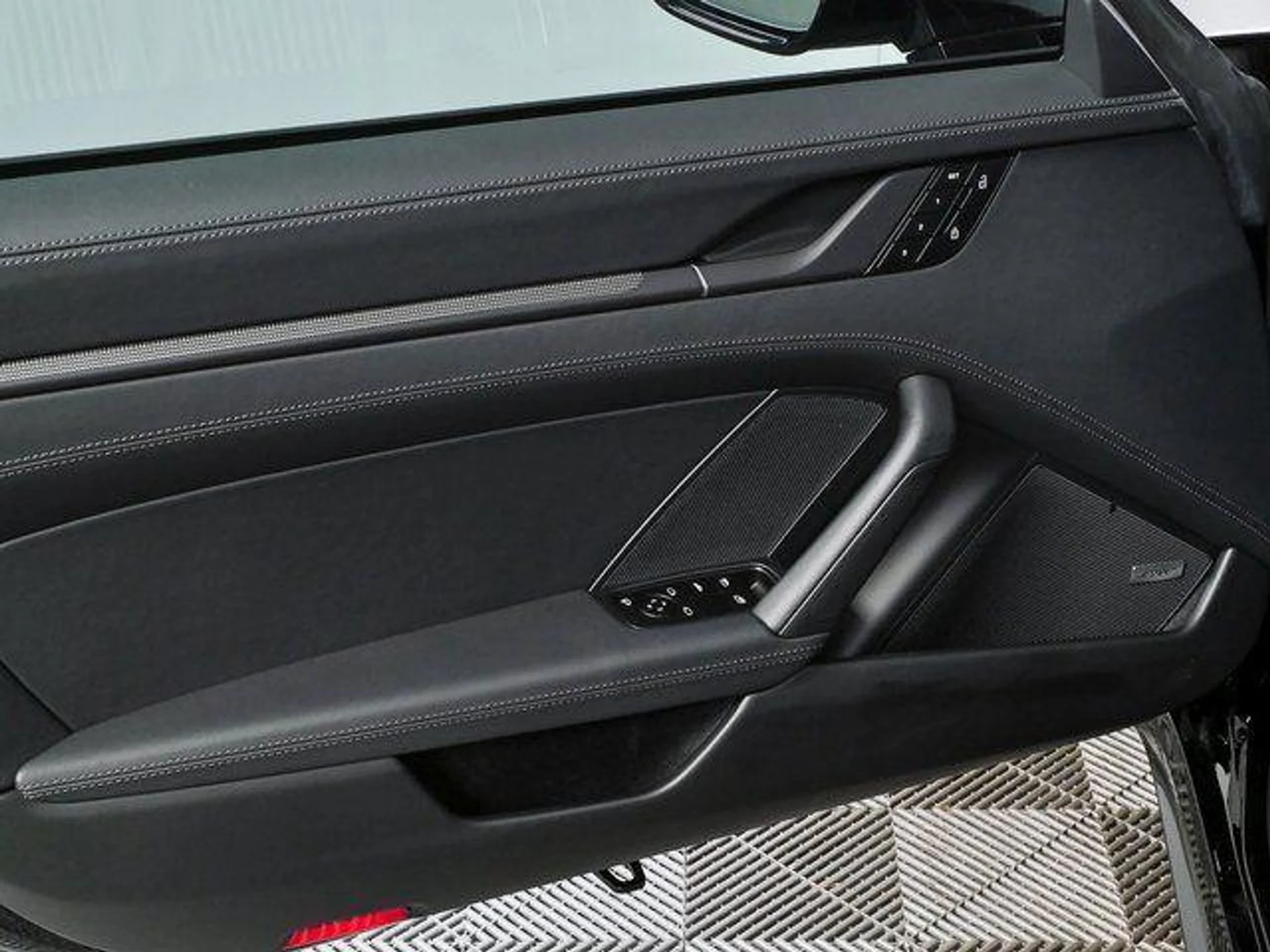 mph005_2968905360_q_R_Op_Op_EXWHTI_7_Cp_Ge_Qe_L_u_D_Kd5w_89ab3a03dc