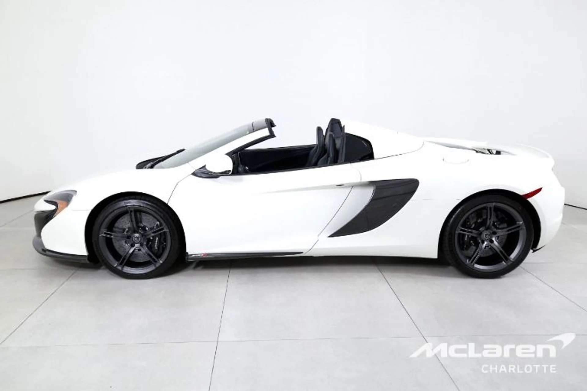 mph005_2970088593_Used_2015_Mc_Laren_650_S_Spider_bdcc1e2cec