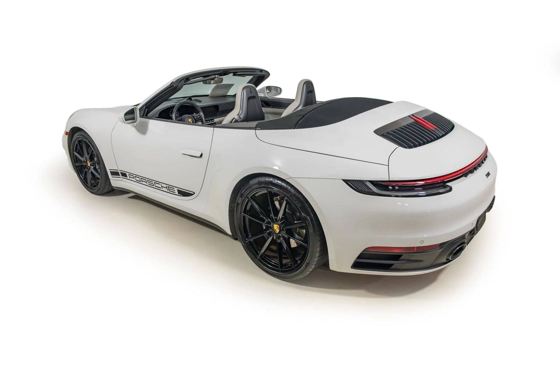 mph005_2970317078_3b117f8186ce4afd8db8ea4b8bbca8f1_2034ce18d8