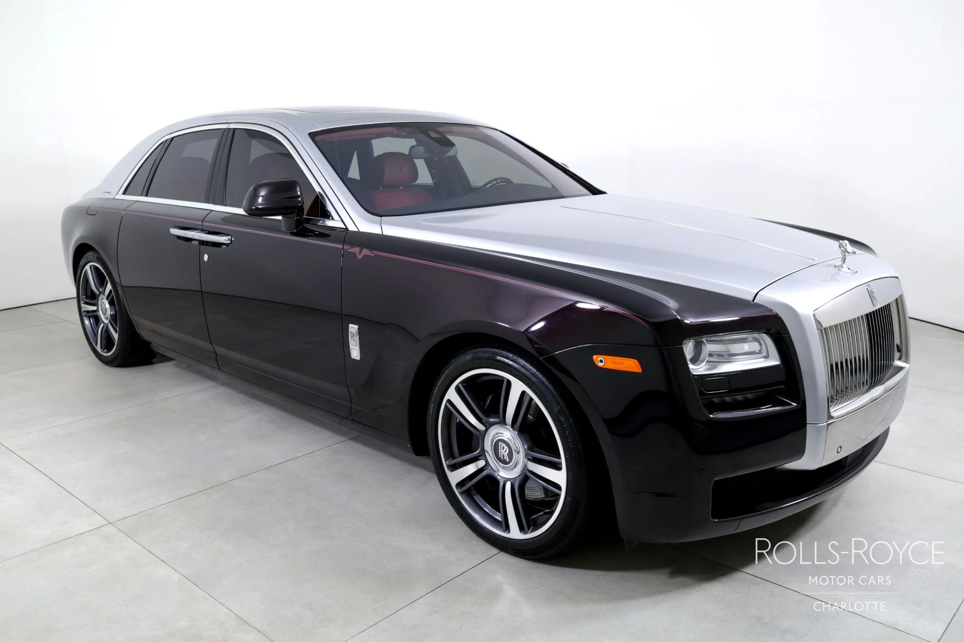 mph005_2971845408_Used_2014_Rolls_Royce_Ghost_1747161700_426f0d5c14