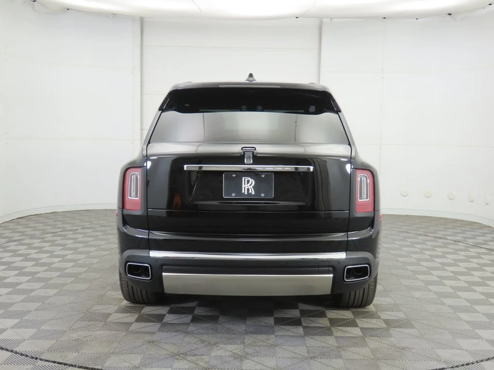 mph005_2972491550_used_2023_rolls_royce_cullinan_sportutility_8119_22974083_6_1024_c83eaa7c4d