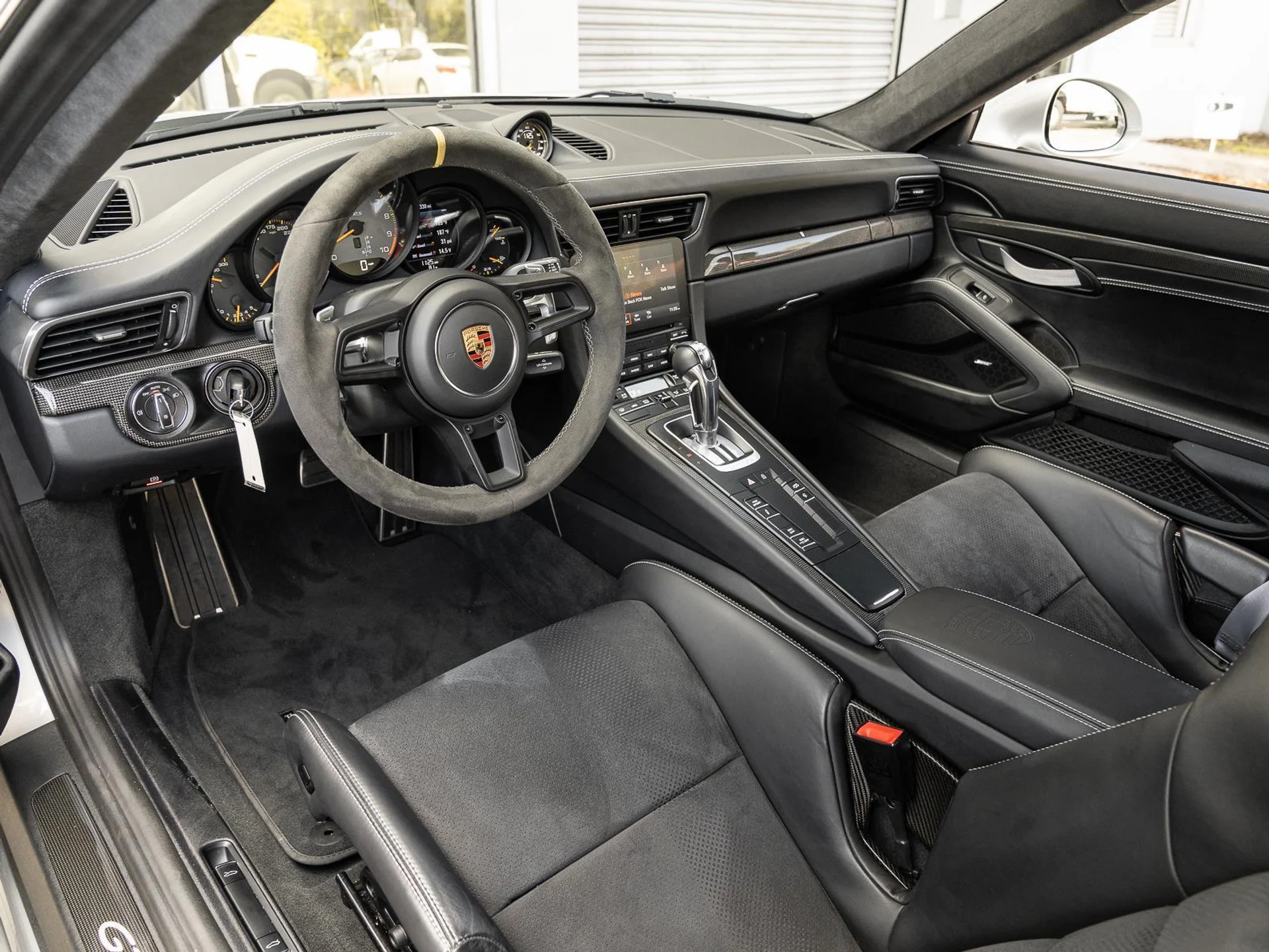 mph005_2982105113_Used_2019_Porsche_911_GT_3_RS_1771496237_22a97b6d73