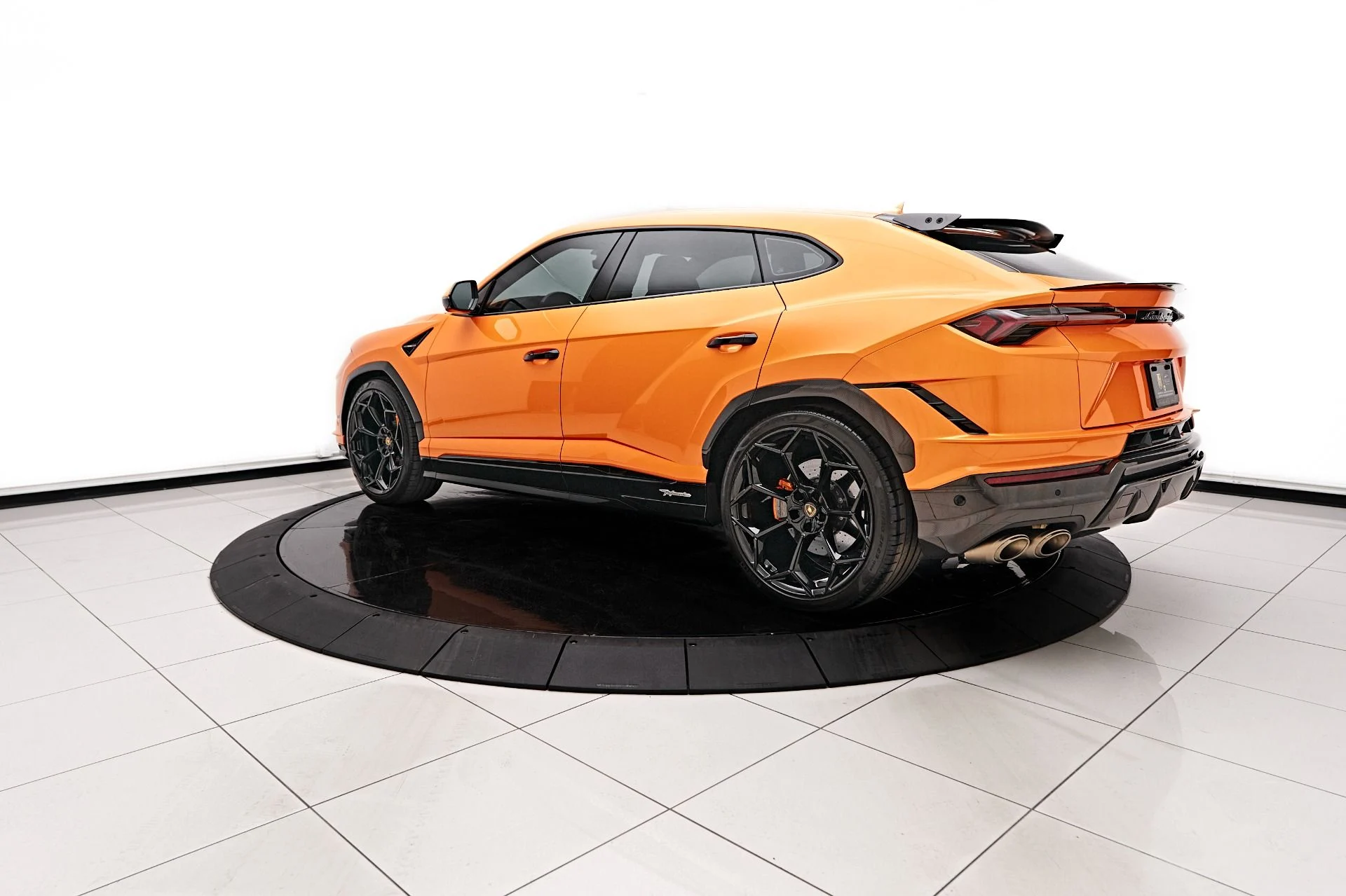 mph005_2984005584_Used_2023_Lamborghini_Urus_Performante_1753490590_2090d9dce8