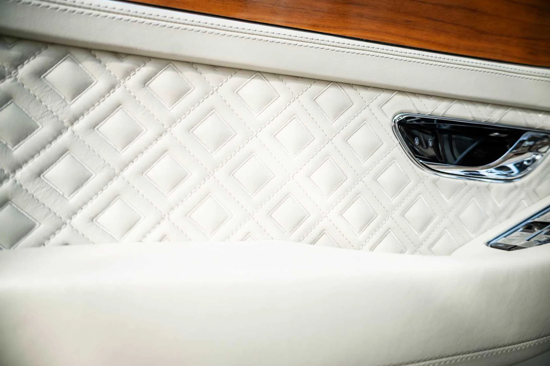 mph005_2987268308_02f094b46641cefca64708e62f5810aax_21952d1679