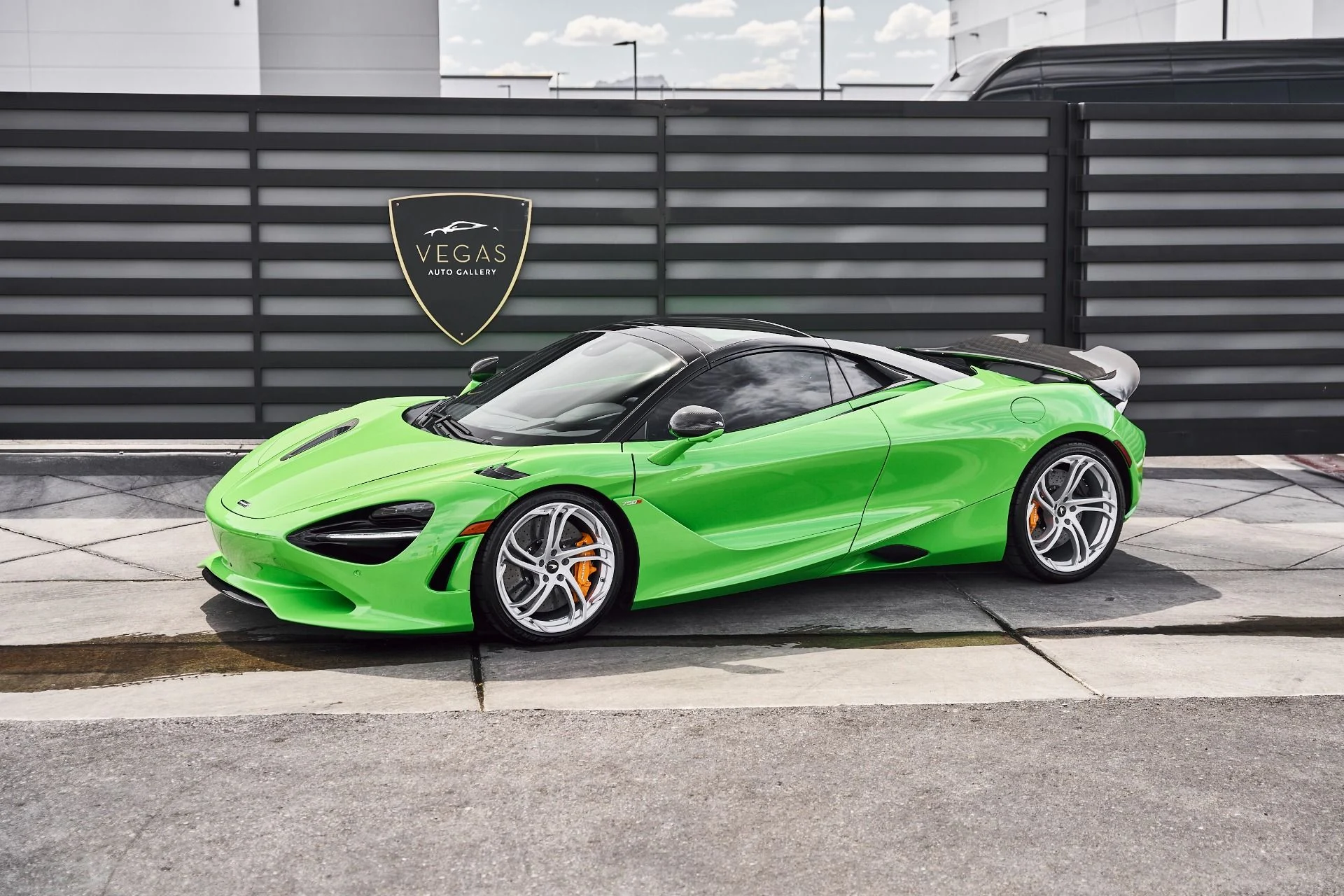 mph005_2999918720_Used_2025_Mc_Laren_750_S_1784081667_c3afd07582