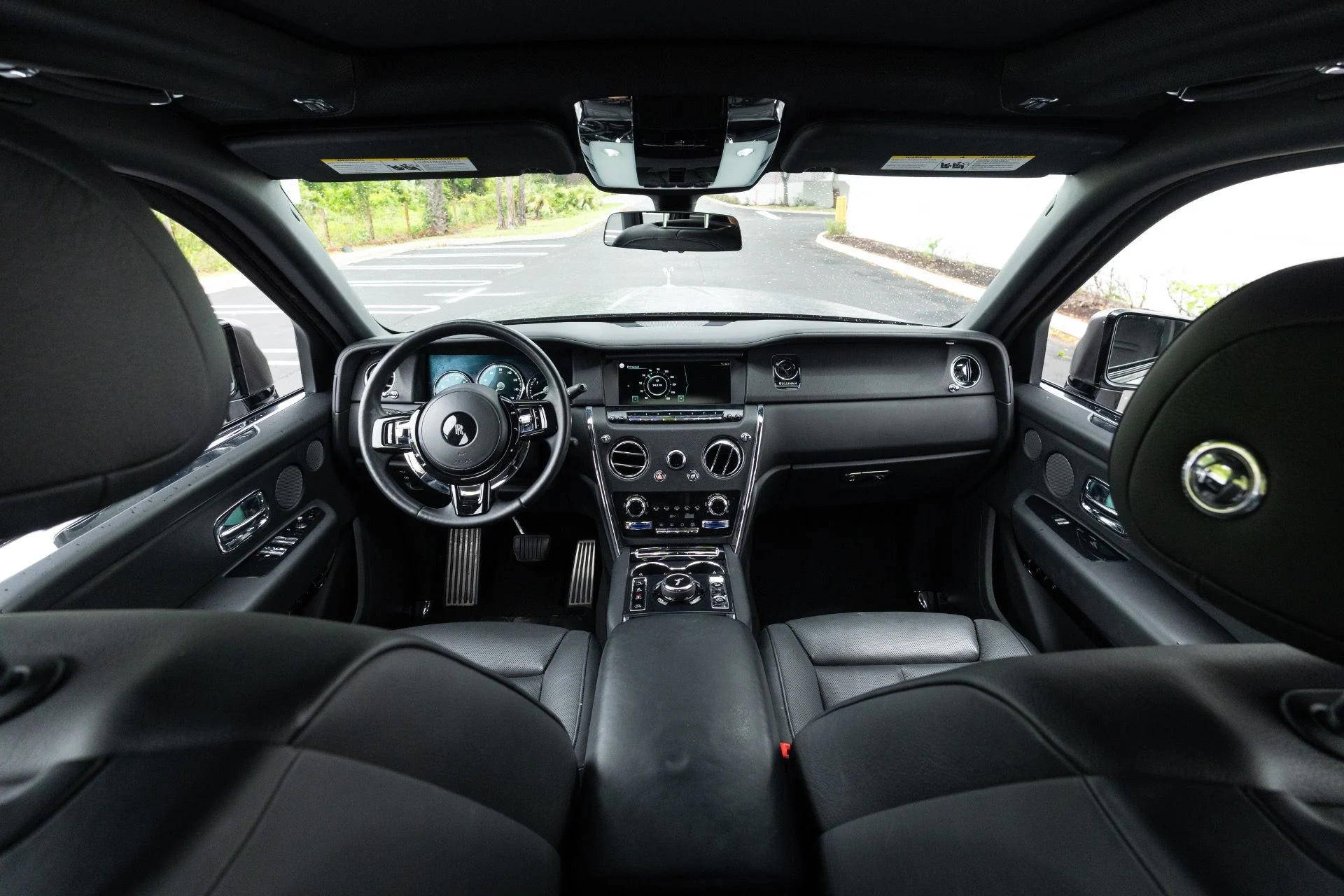 mph005_3005056681_Used_2020_Rolls_Royce_Cullinan_1775753700_325729cb0d