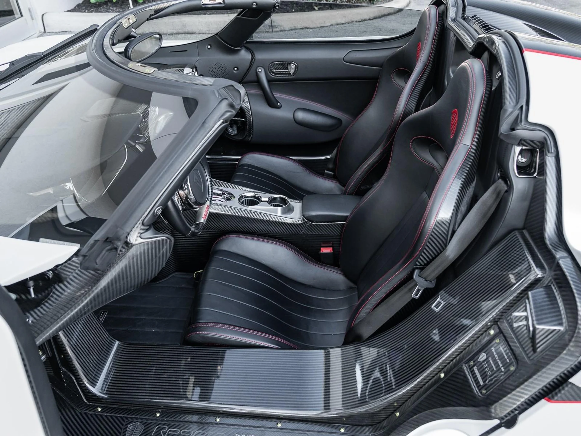 mph005_3006822951_Used_2019_Koenigsegg_Regera_1757707782_6ca90a89b8