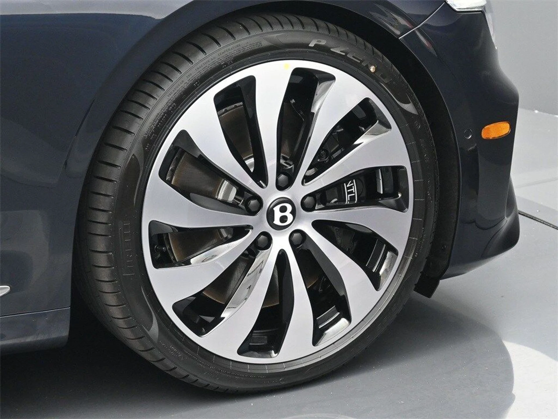 mph005_3014770596_0db7333bb81326a10d0d68a3e2c4e63bx_0bbc430b7b