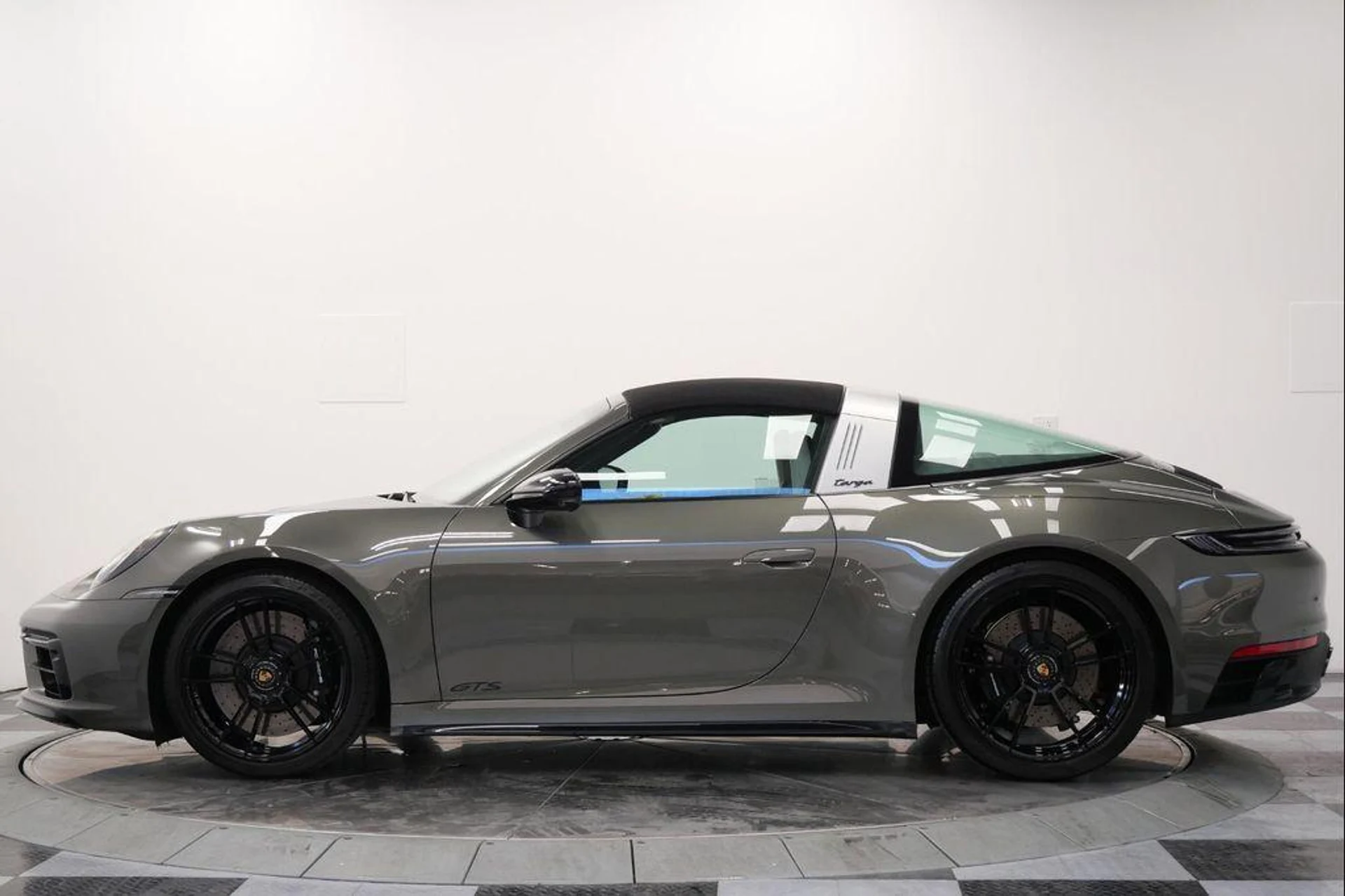 mph005_3019645781_LY_8_Huvpo_V5_Rm94_Dou_Pw5_R_Qw_SV_0_82b19af874