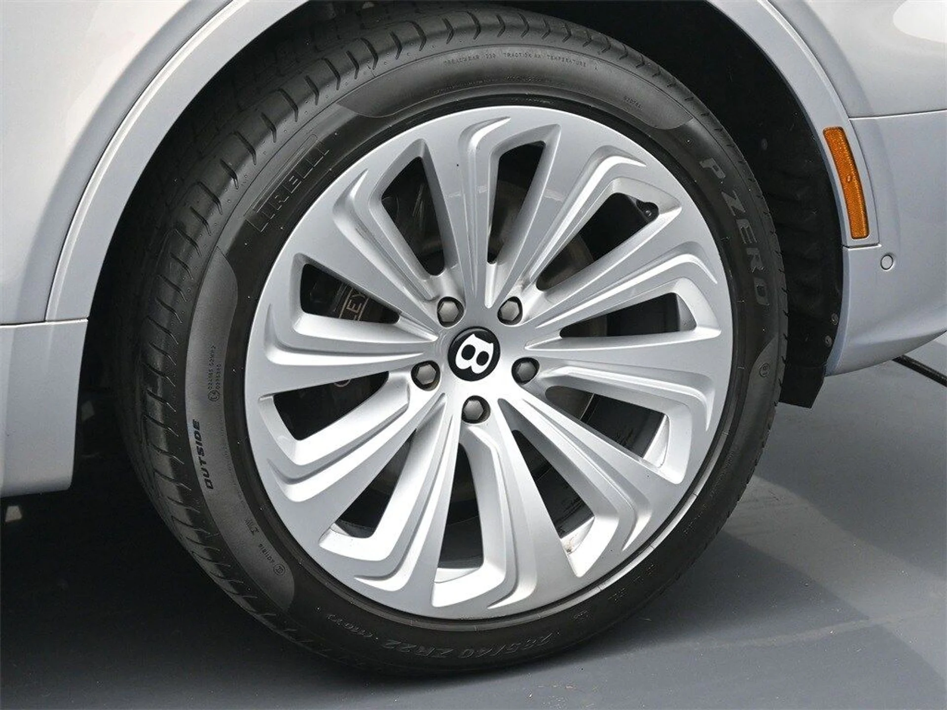 mph005_302224043_28e6a52b25c0cd7d85419c19277bf9b5x_06023a0366