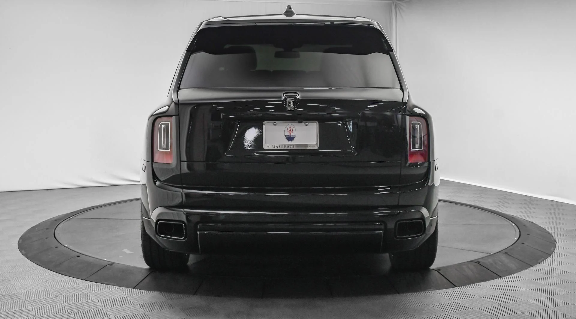 mph005_3024700241_Used_2020_Rolls_Royce_Cullinan_1753776471_b87d6007a4