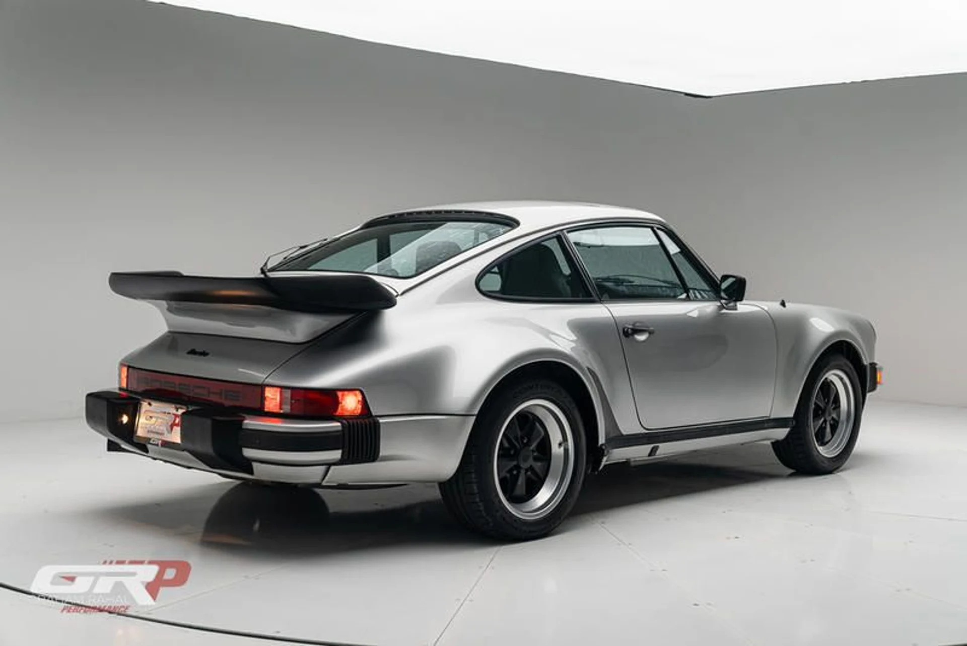 mph005_3027338302_6121_E99_F_BB_58_4_BFB_9930_26_F42_AEB_3885_01b2c1f136