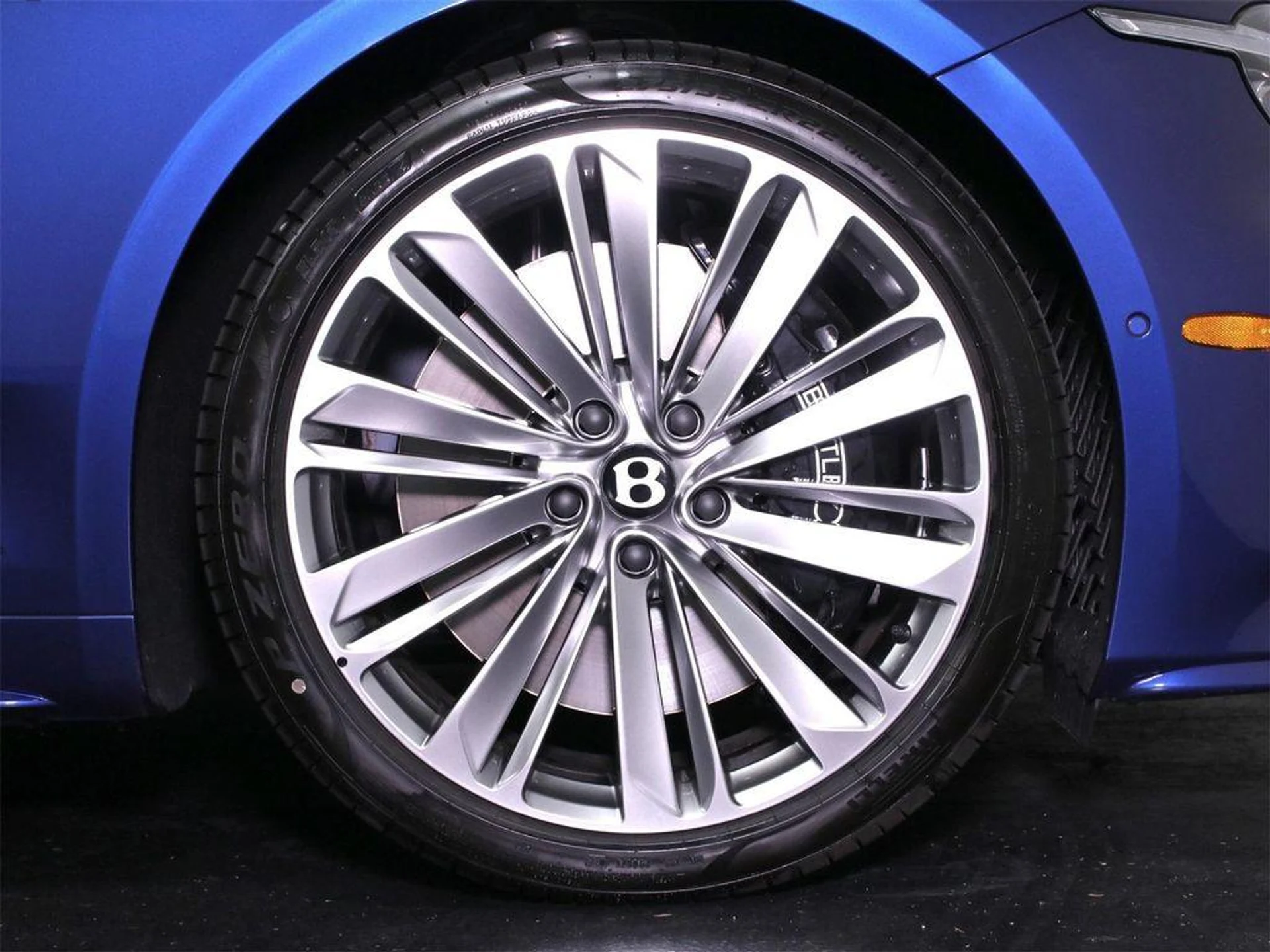 mph005_3029762885_dd_Glw_ZNQ_u4_Tq_Ah4hfnzngpndcc_6347977562