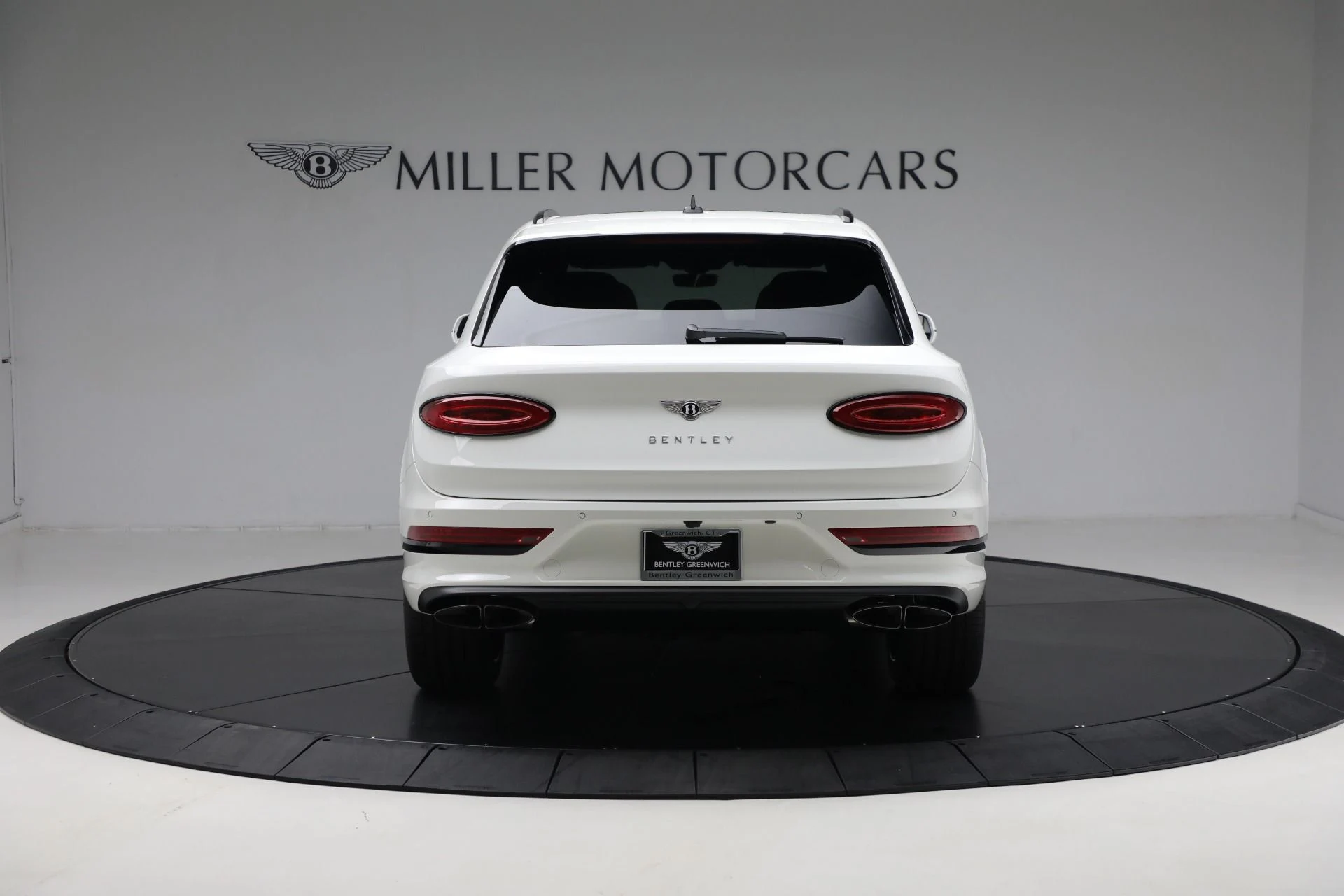 mph005_3030667892_New_2025_Bentley_Bentayga_V8_03da7fddc4