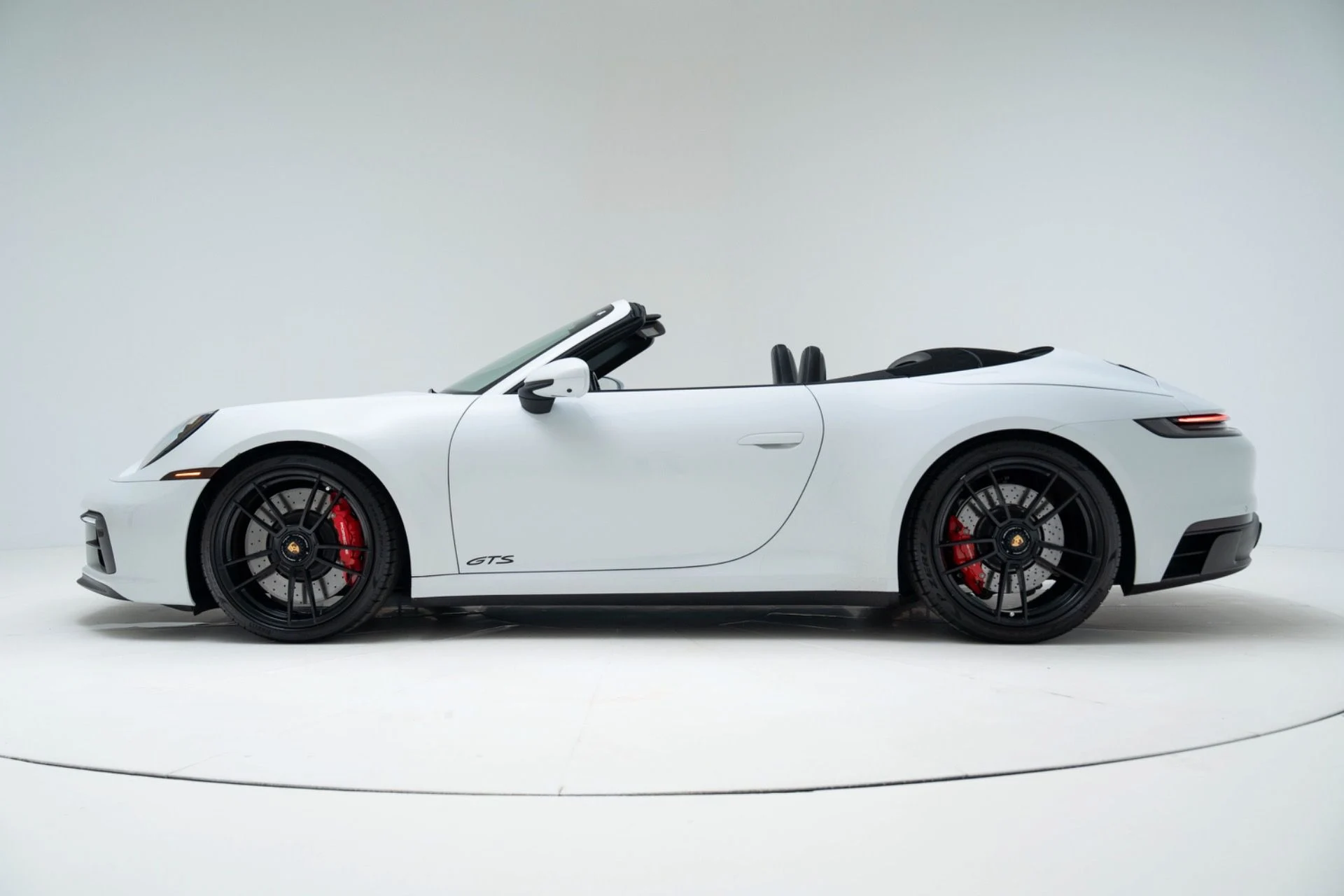 mph005_3031705424_Used_2022_Porsche_911_Carrera_GTS_1784566818_bcb4e3a945
