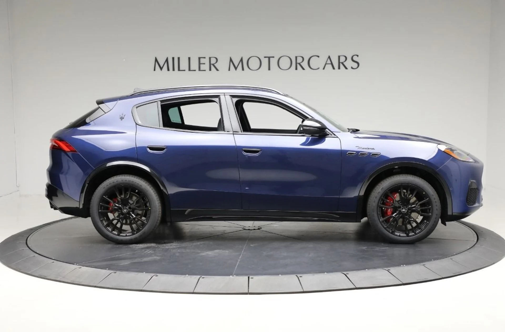 mph005_3032711068_New_2025_Maserati_Grecale_Modena_759ce4e536