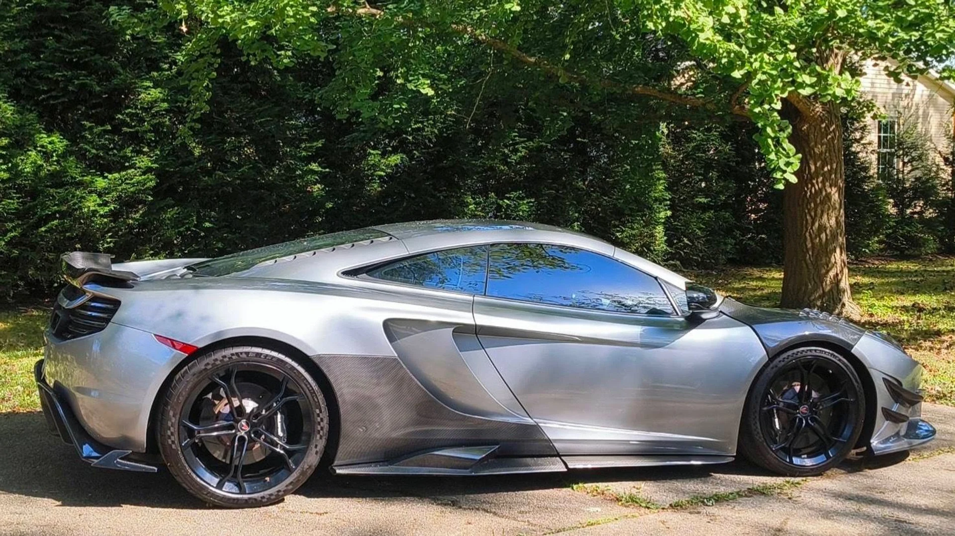 mph005_3032778415_Used_2012_Mc_Laren_MP_4_12_C_1759180610_d42e7aa75f