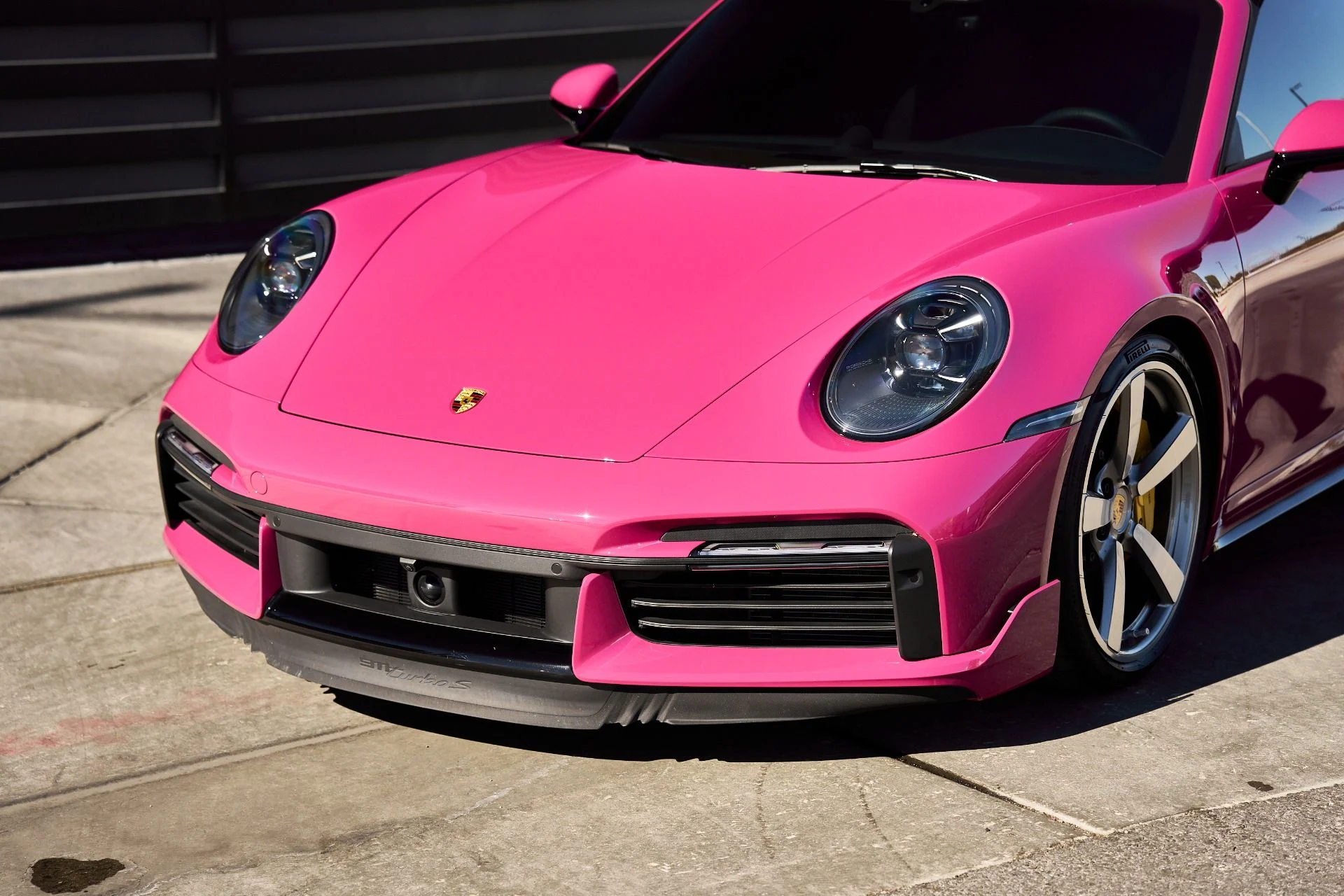 mph005_3034487711_Used_2023_Porsche_911_Turbo_1762568107_cc59dbb7f2