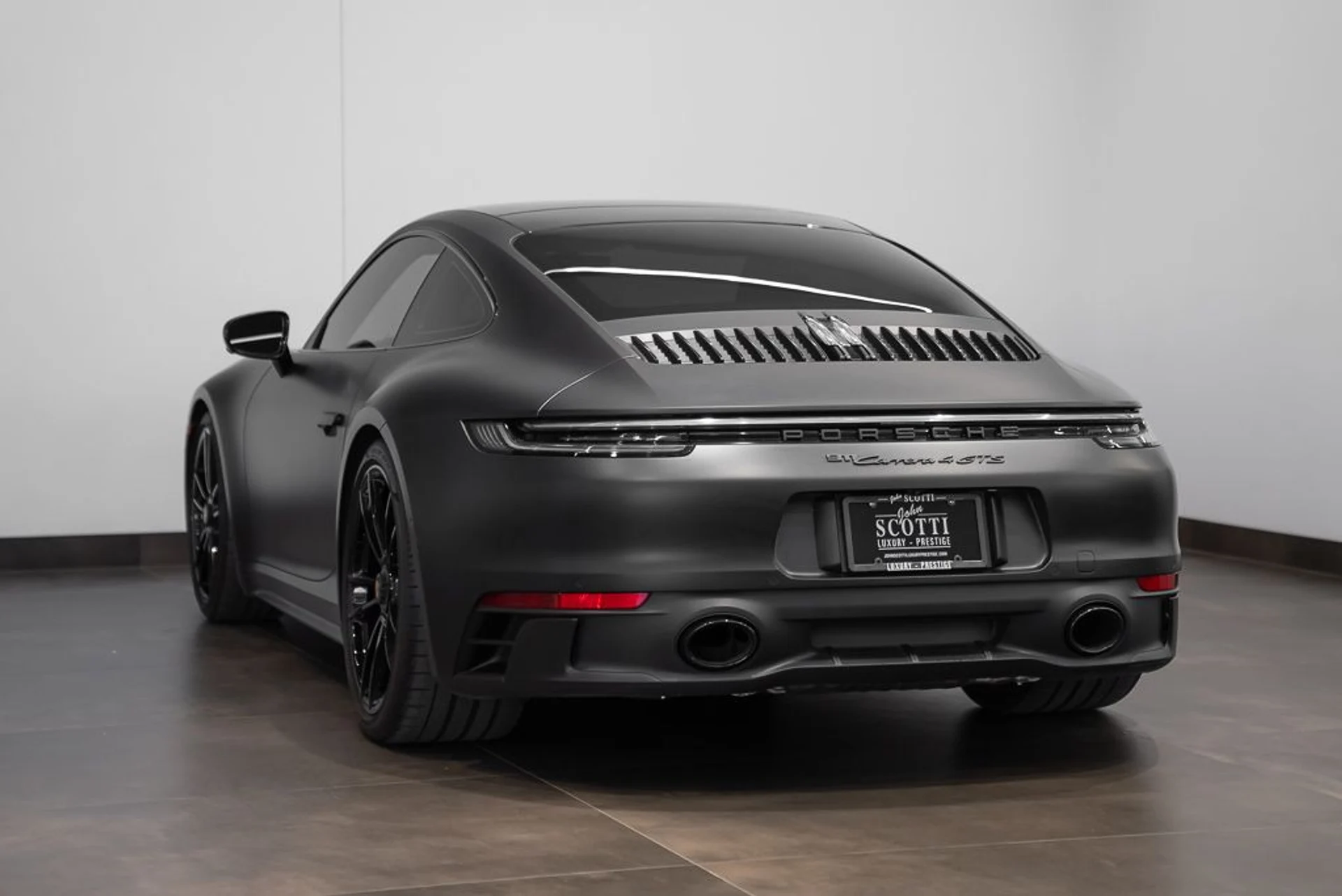 mph005_3036061169_porsche_911_2024_18f2a72274