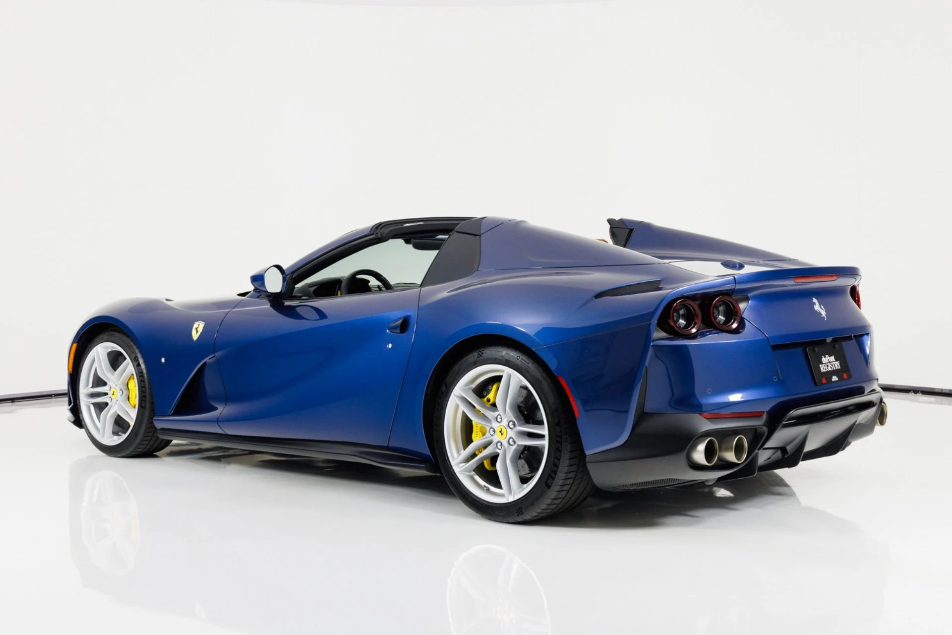 mph005_3043707321_Used_2021_Ferrari_812_GTS_1786404006_1611dec770