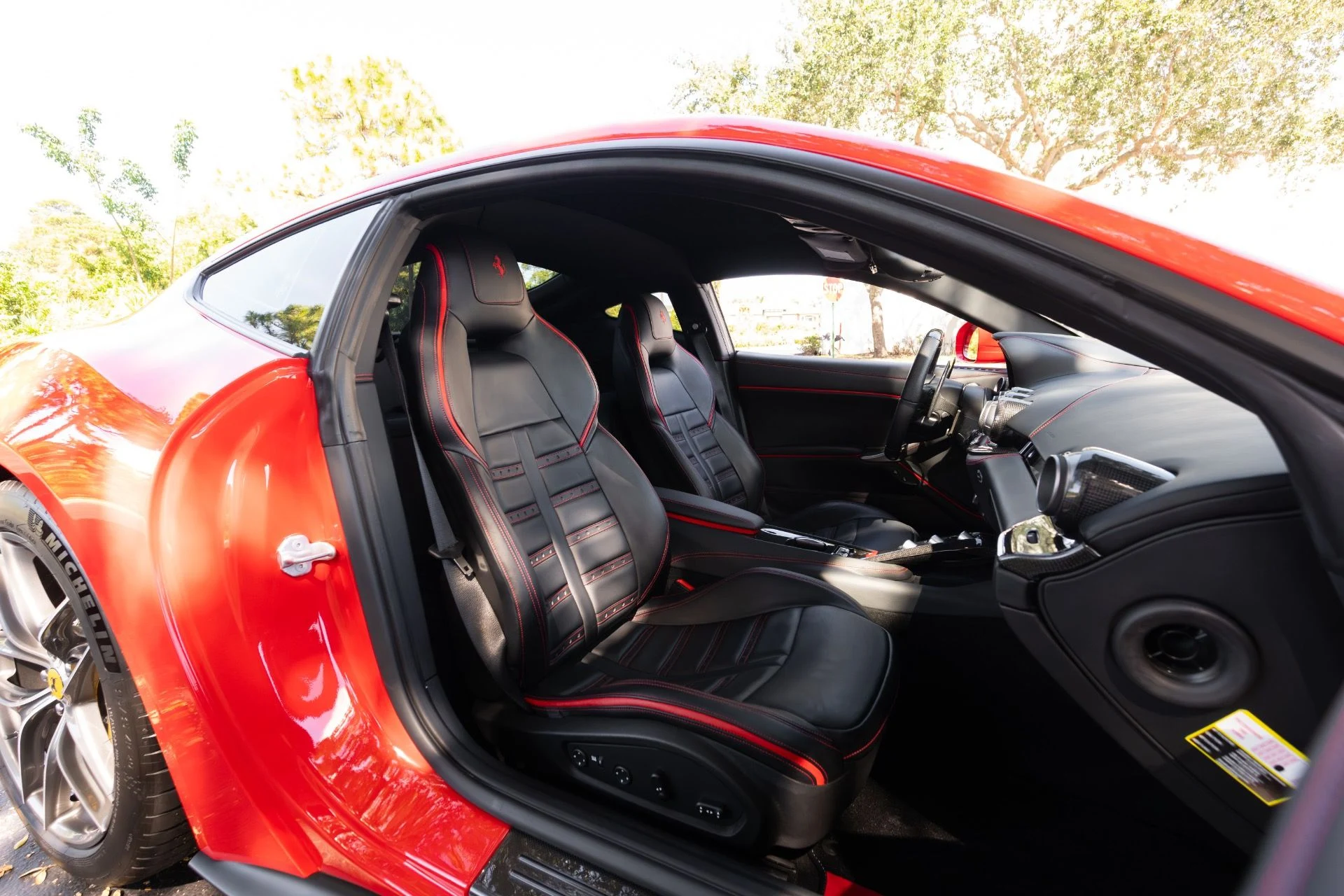 mph005_3044524808_Used_2017_Ferrari_F12berlinetta_1761715050_95bf4a4b17