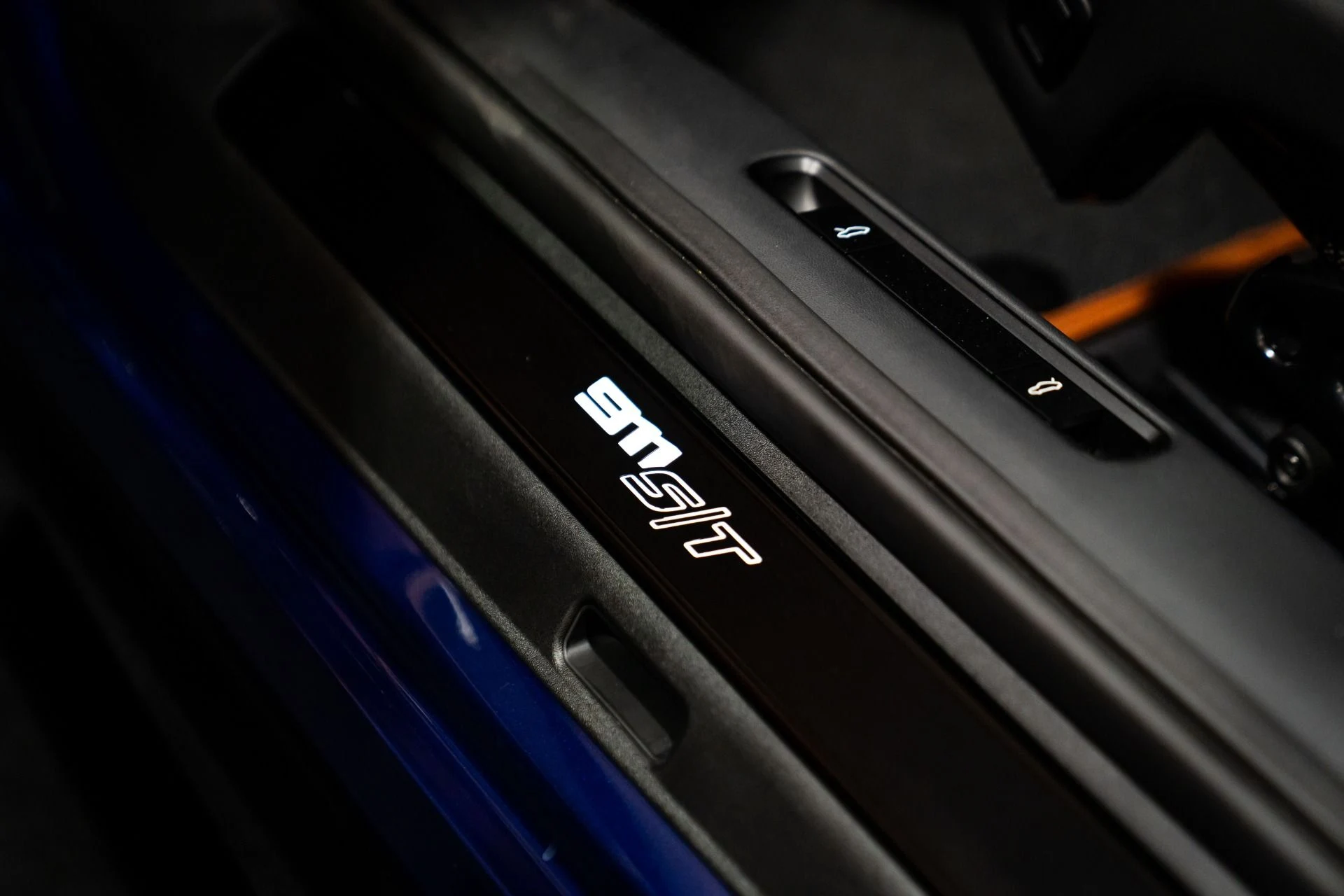 mph005_3059325234_Used_2024_Porsche_911_ST_5341963_1766128393_18b0112fba