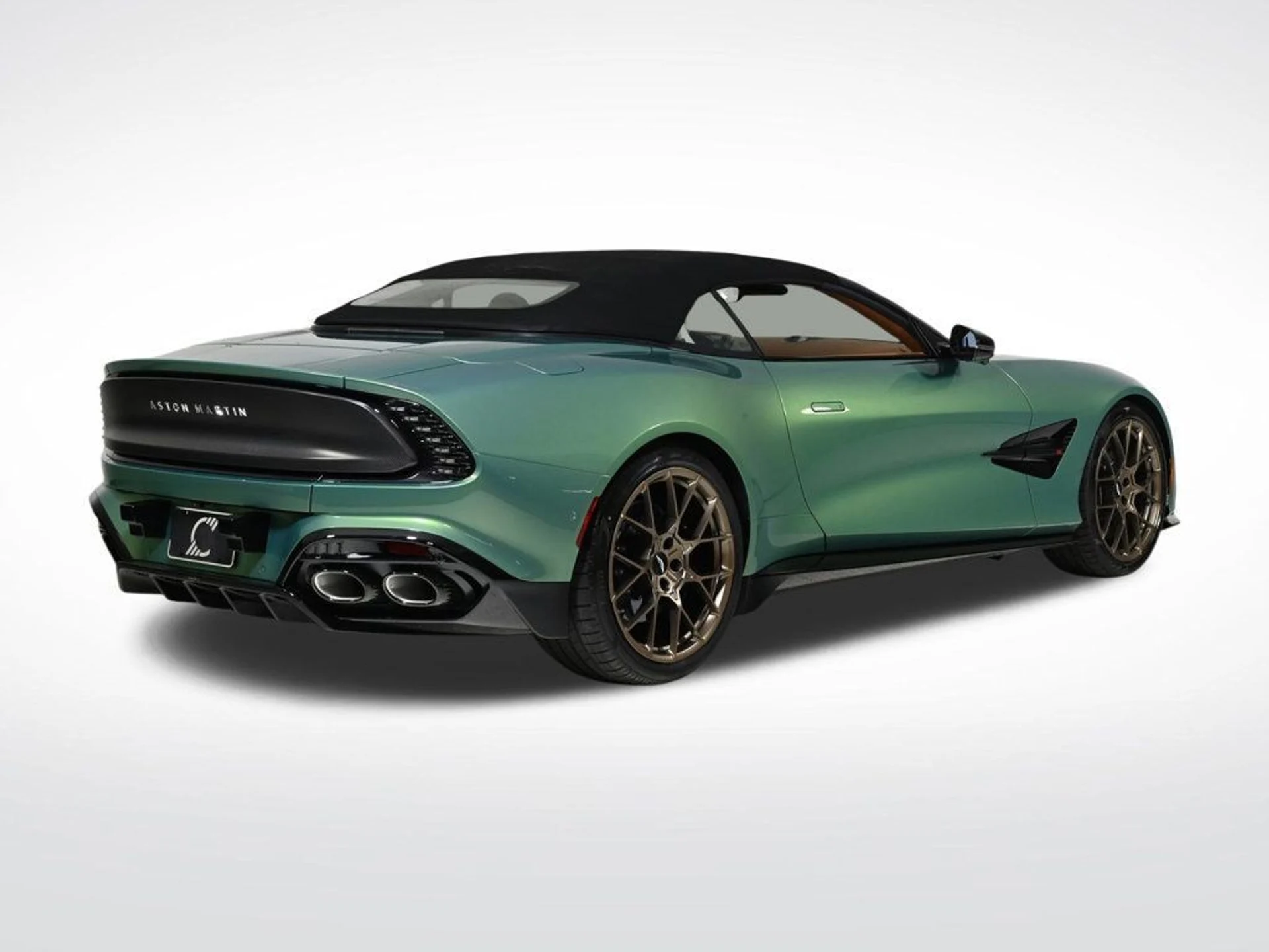 mph005_3074273956_new_2026_aston_martin_vanquish_volante_11350_22936963_5_1024_6599e0090a