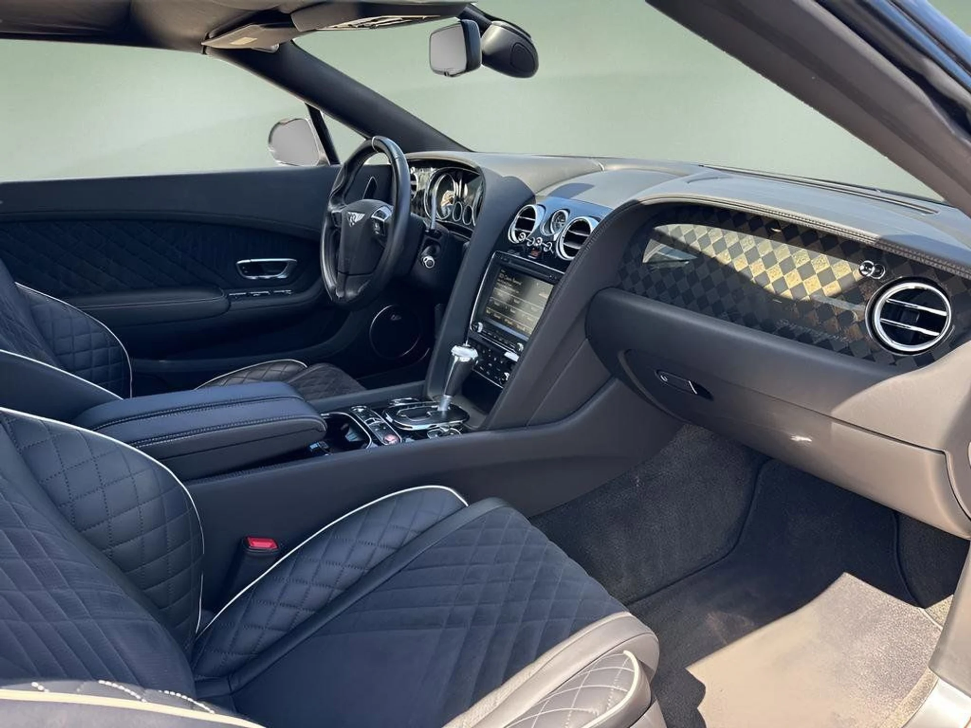 mph005_3078113732_9661206d66924c3b99ac89f371f45c38_45ee1cd395