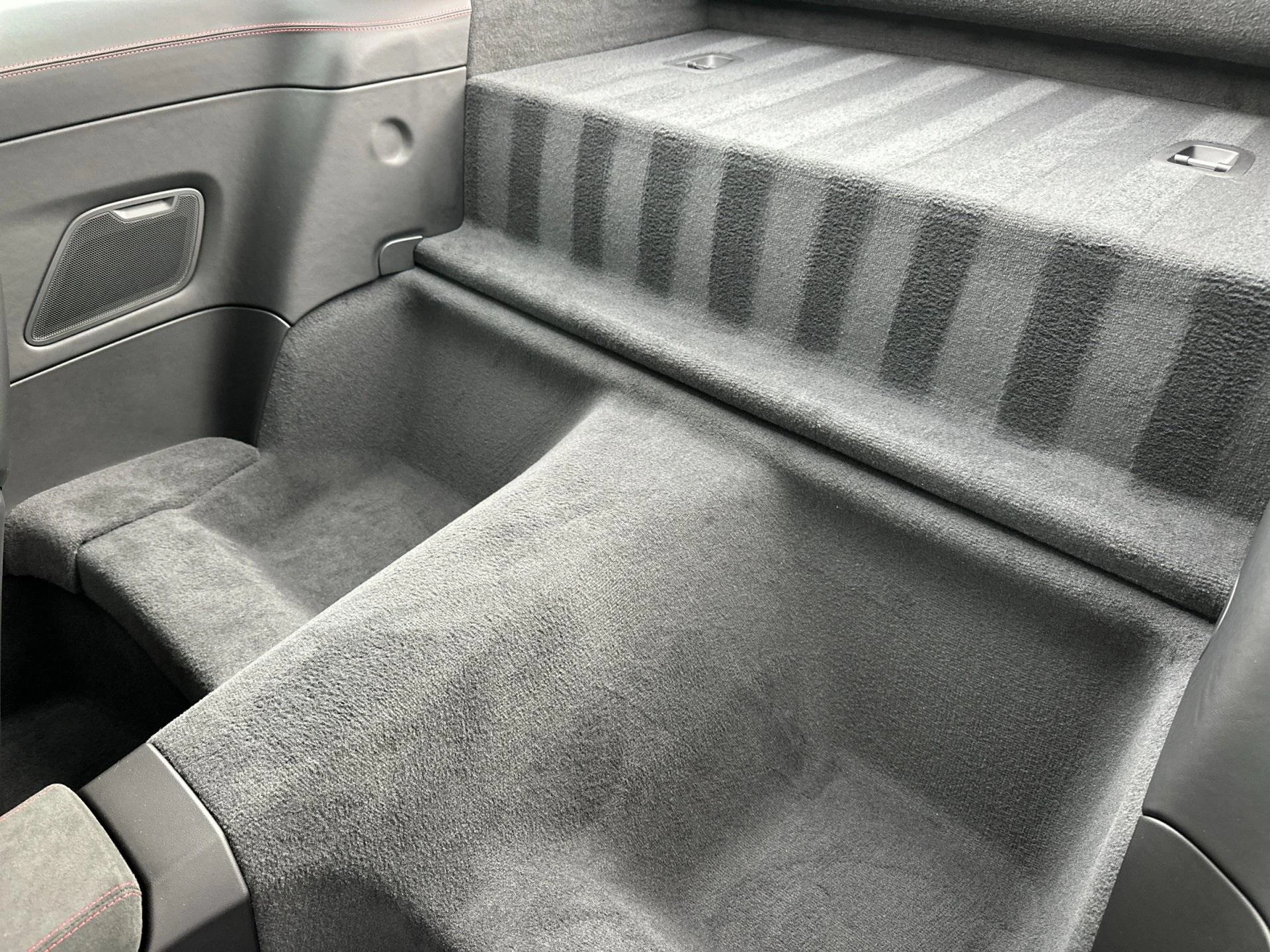 mph005_3080629129_Used_2026_Porsche_911_GT_3_1766569762_5774655290