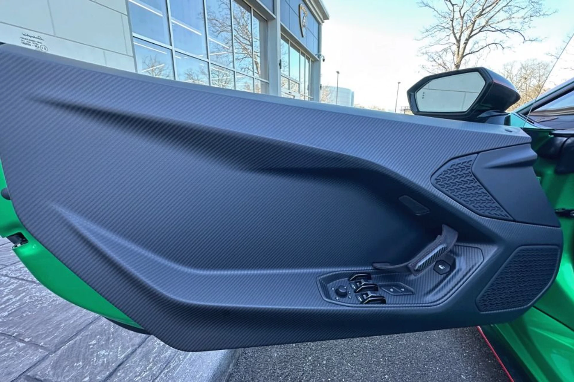 mph005_3081301014_New_2026_Lamborghini_Temerario_Alleggerita_1766488898_58aa5ad8a9