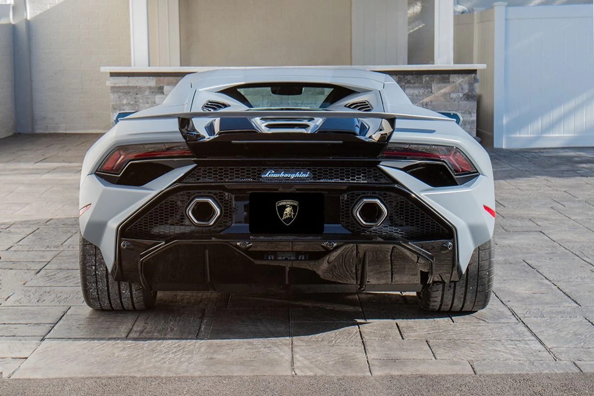 mph005_3083582310_Used_2024_Lamborghini_Huracan_Tecnica_1736524085_5cdb764073