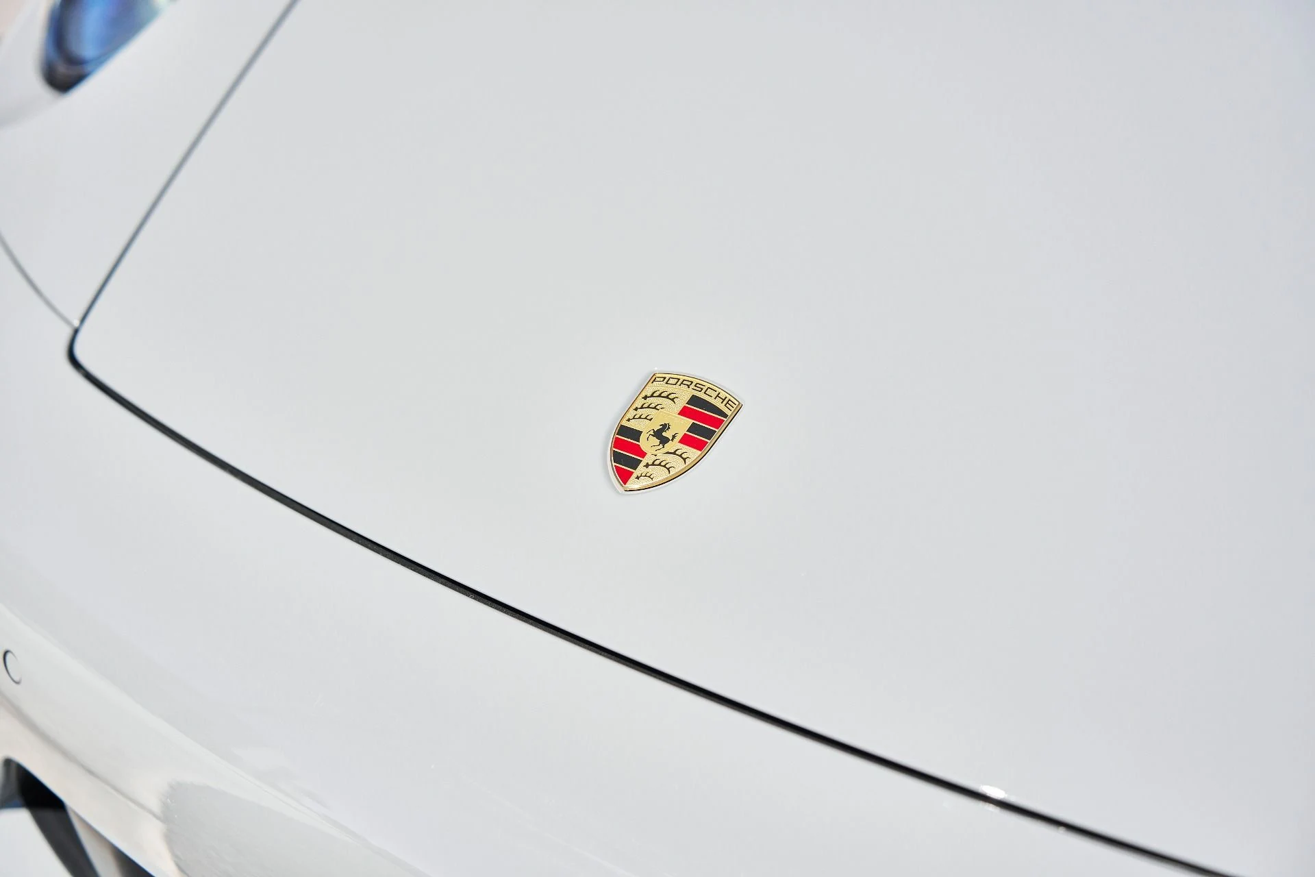 mph005_3088268095_Used_2024_Porsche_911_Carrera_4_S_1759617559_a27ec993e4