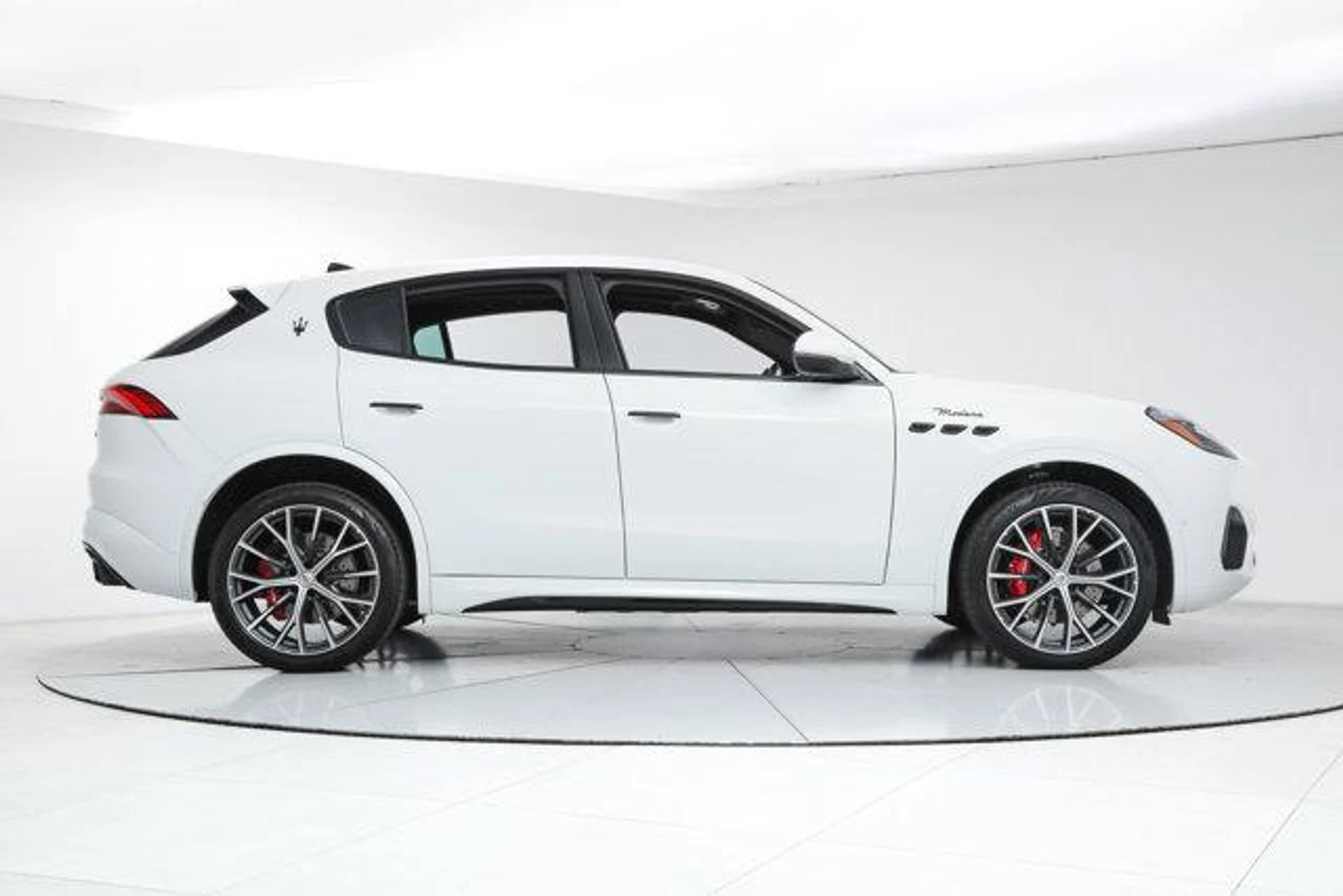 mph005_3088284387_V65_E_O73rha_Eu_Ol_Q_Py_Ickgk4_Nx_Y_3ce2e5e12b