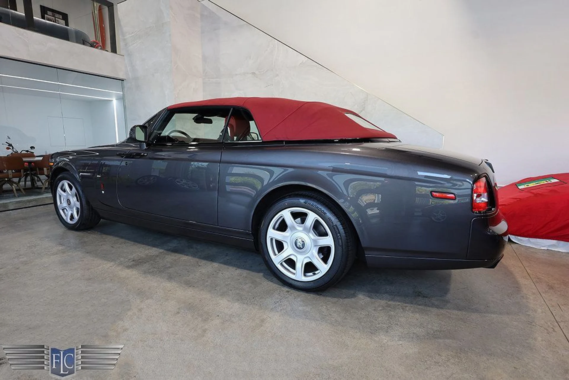 mph005_3091023969_used_2017_rolls_royce_phantom_drophead_coupe_9689_23040582_6_1024_c2f05a792d