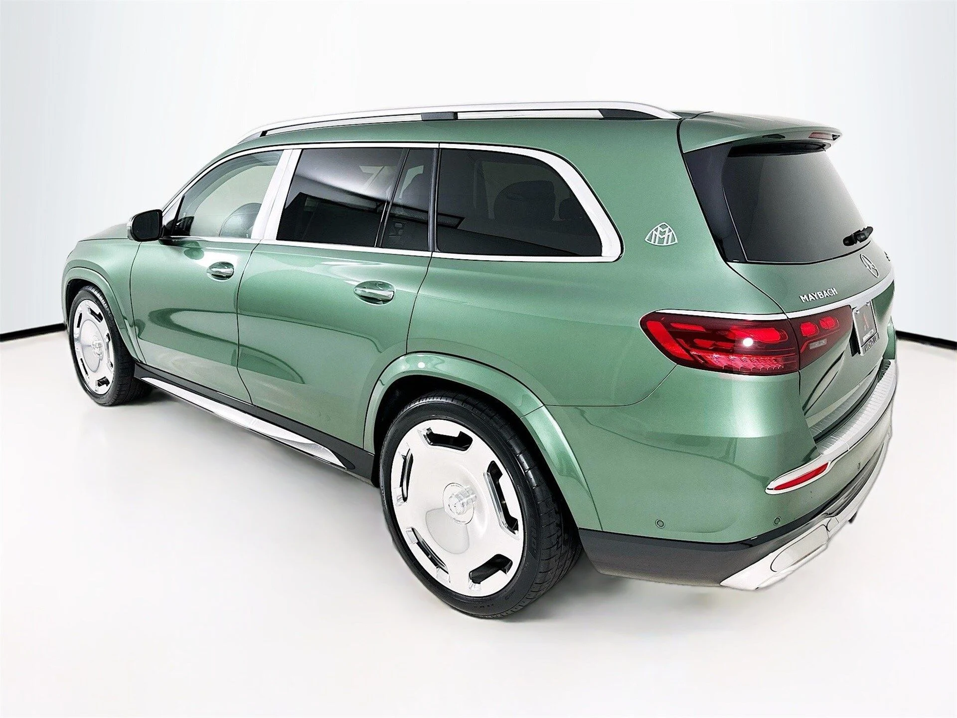 mph005_309318561_20d56c1b4e2a8fe4970f3ed964b6f0f0x_9c2a52e8e5